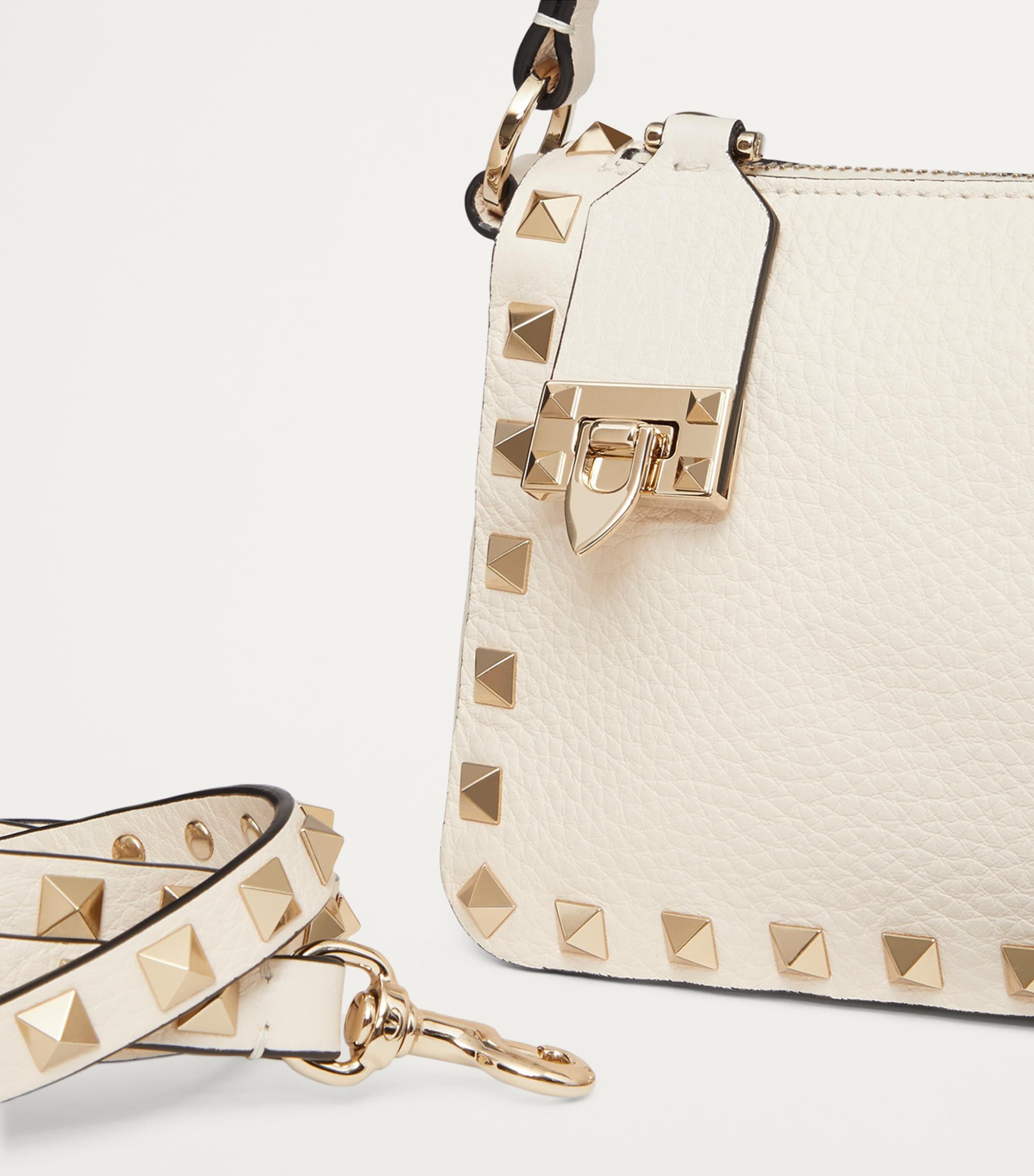 ＊VALENTINO＊Small Rockstud Shoulder Bag 関税・送料込み Valentino Garavani Mini Leather Rockstud Shoulder Bag
