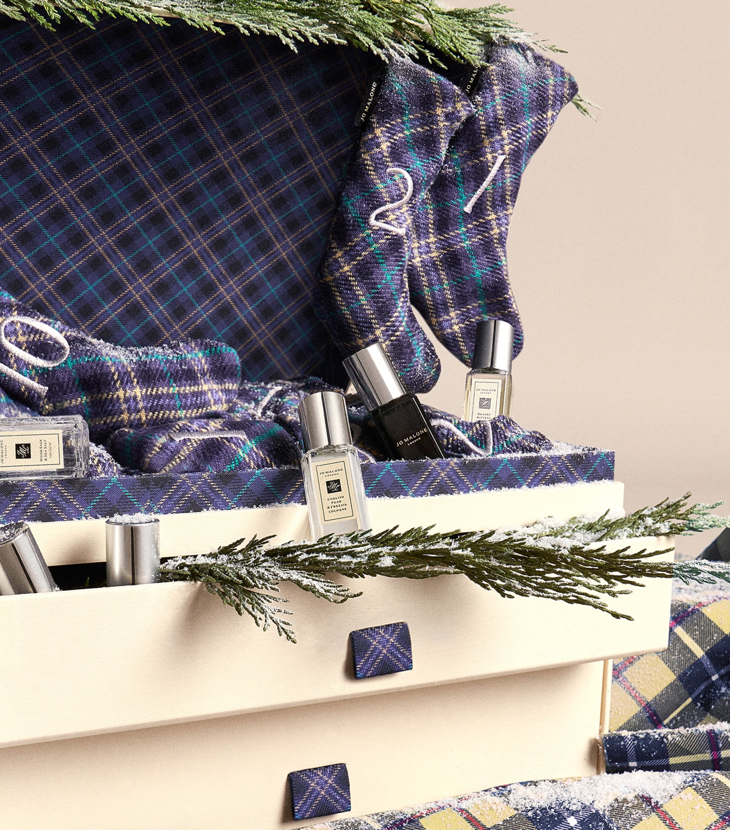 Jo Malone London 25-Day Advent Calendar Image 4