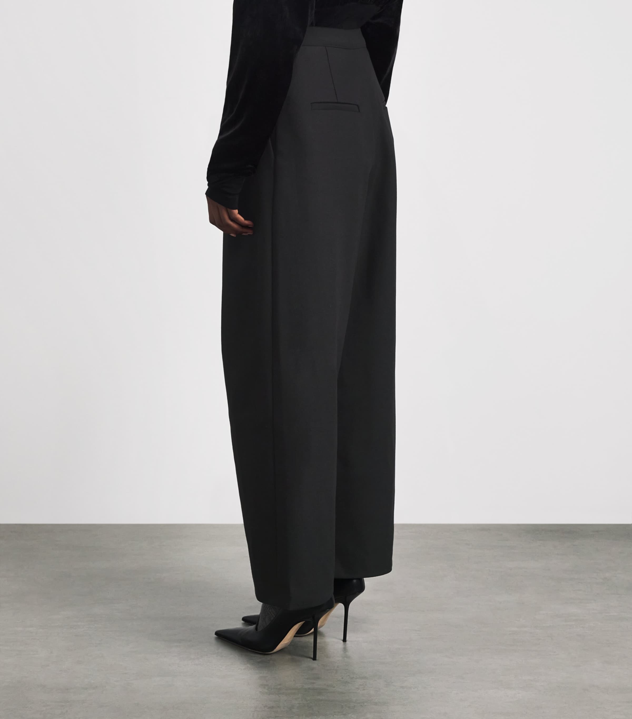 Source Unknown Womens Pleated Wide-Leg Leiko Trousers Bk Image 5