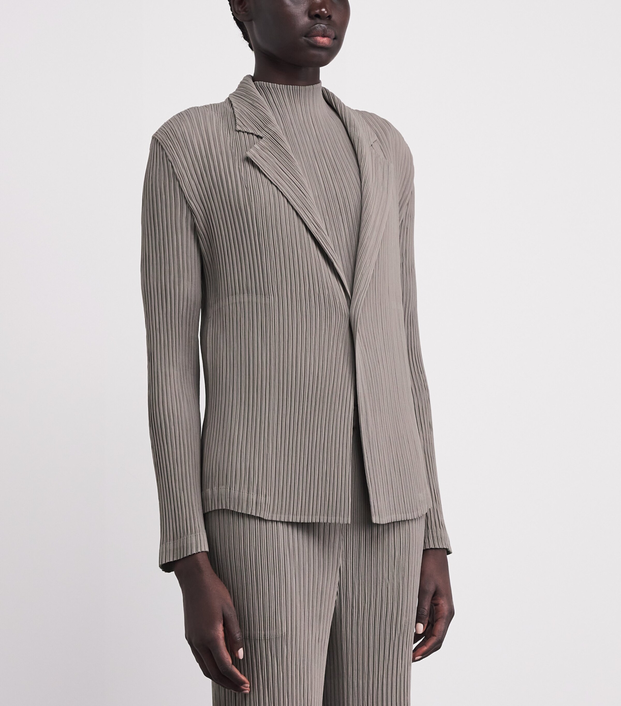 Issey Miyake Womens Hatching Pleats Blazer Greige Image 4
