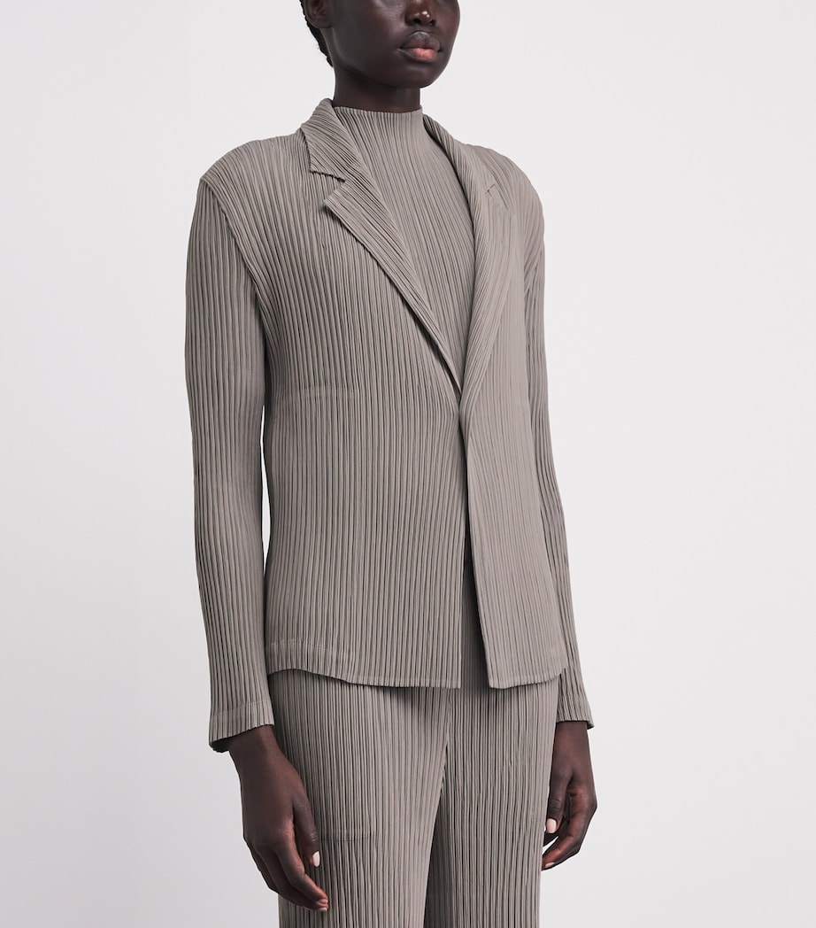 Issey Miyake Womens Hatching Pleats Blazer Greige Image 4