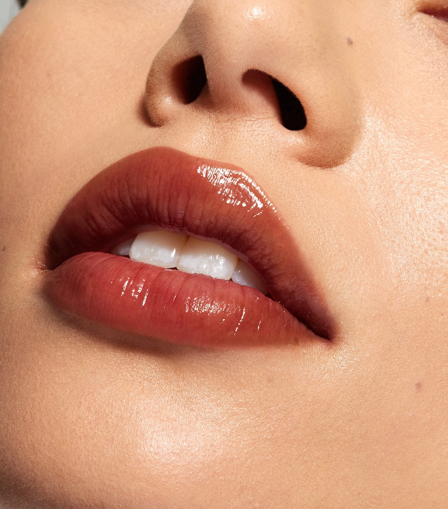 Lip Oil HAZELNUT CRÈME Image 5