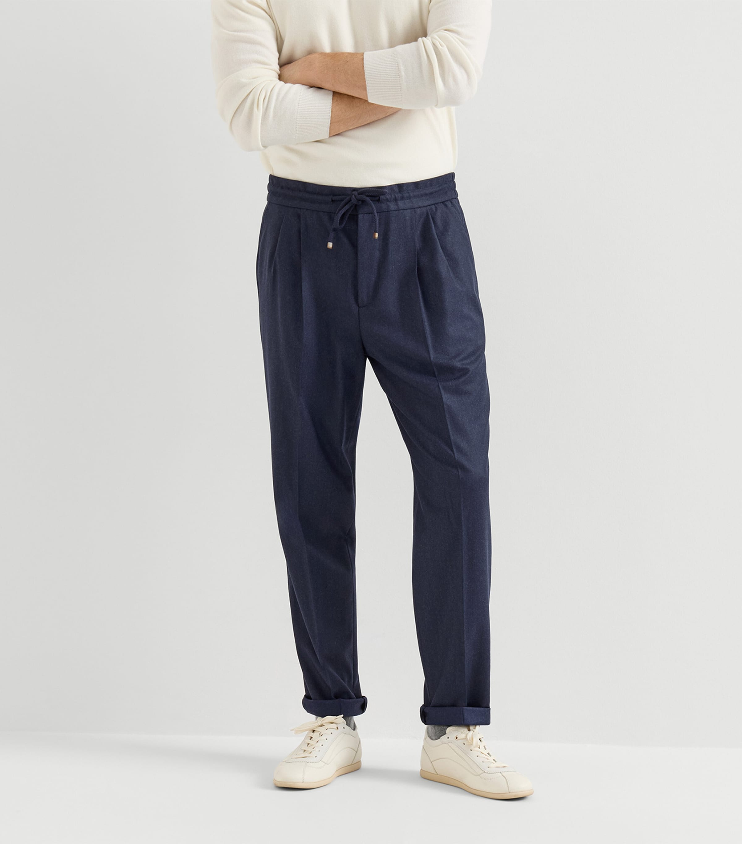 Brunello Cucinelli Mens Virgin Wool Pleated Drawstring Trousers Image 2