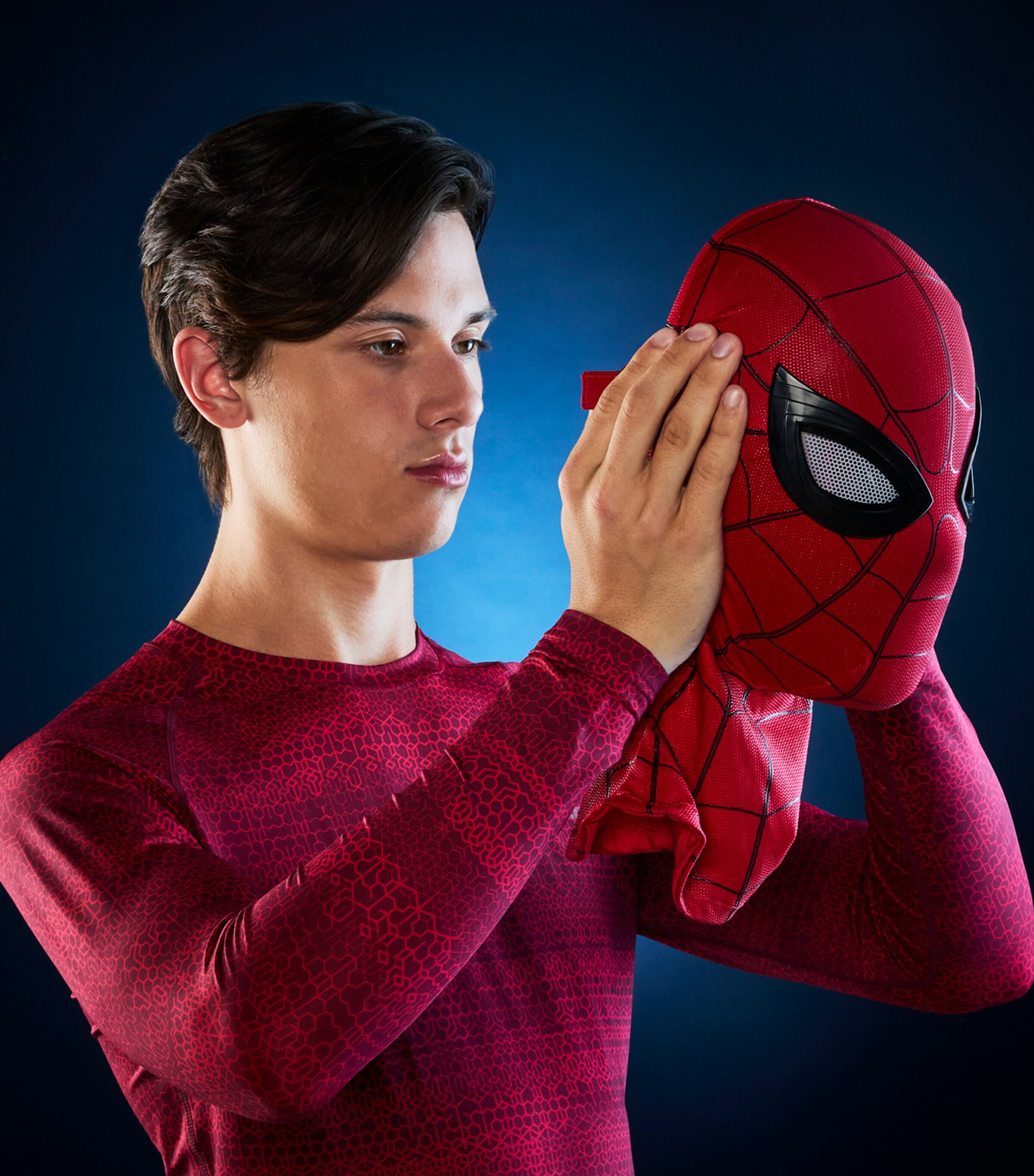 Marvel Marvel Legends Series Spider-Man Electronic Expressive Mask Image 5
