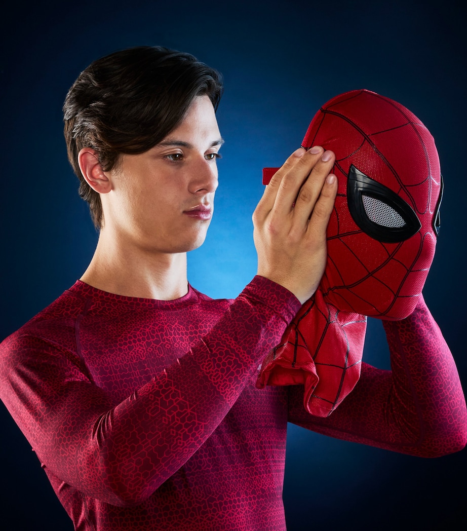 Marvel Marvel Legends Series Spider-Man Electronic Expressive Mask Image 5