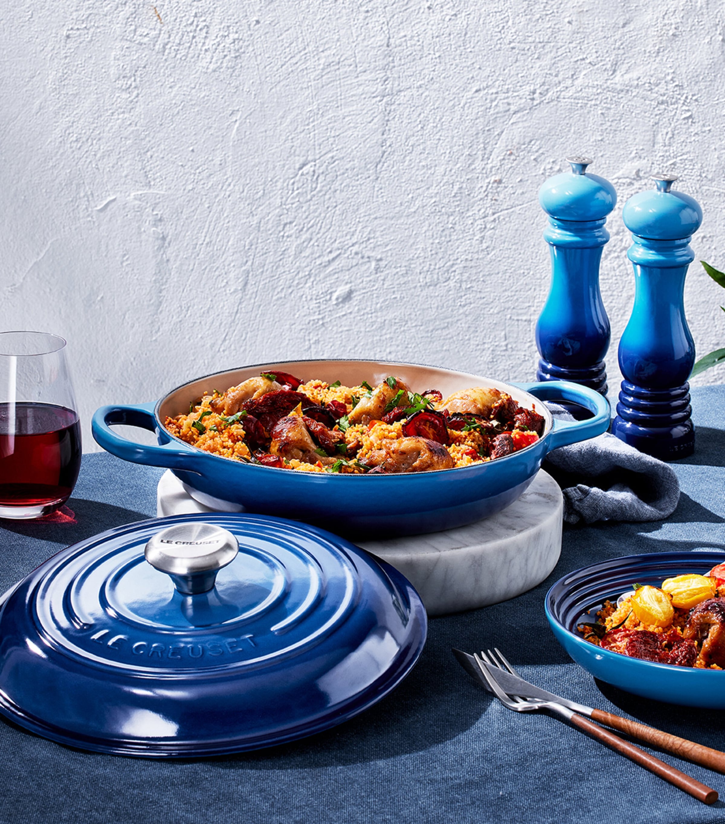 Le Creuset Cast Iron Shallow Casserole Dish (30cm) Azure Blue Image 5