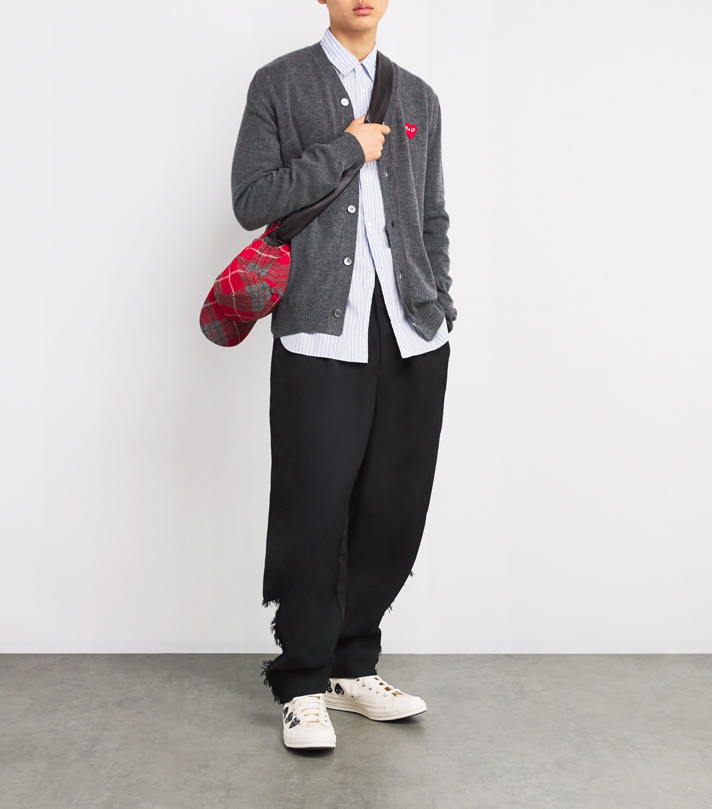 Wool Heart Cardigan GREY Image 2