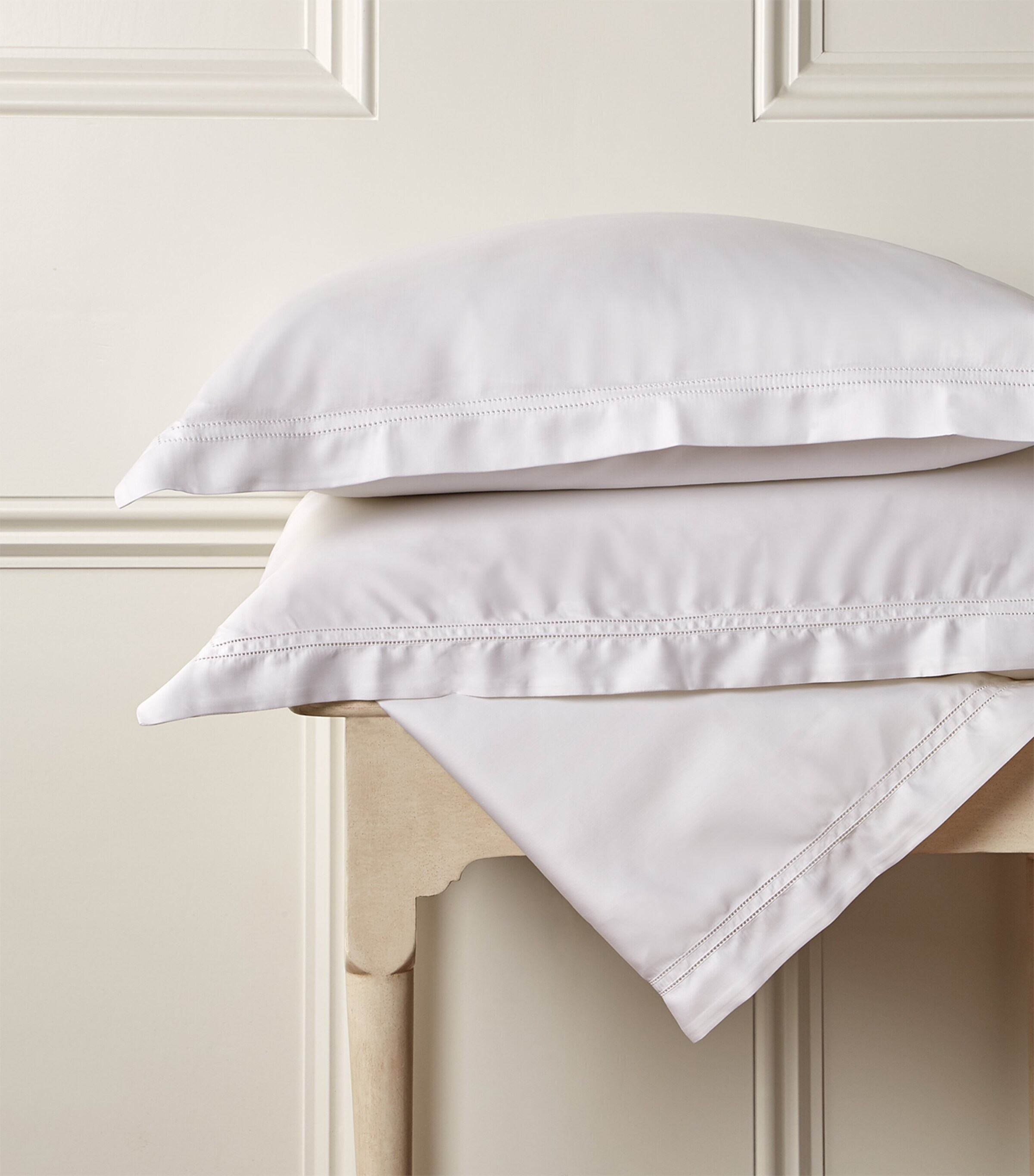 Harrods of London Silk Cotton Housewife Pillowcase Pair (50cm x 75cm) White Image 3