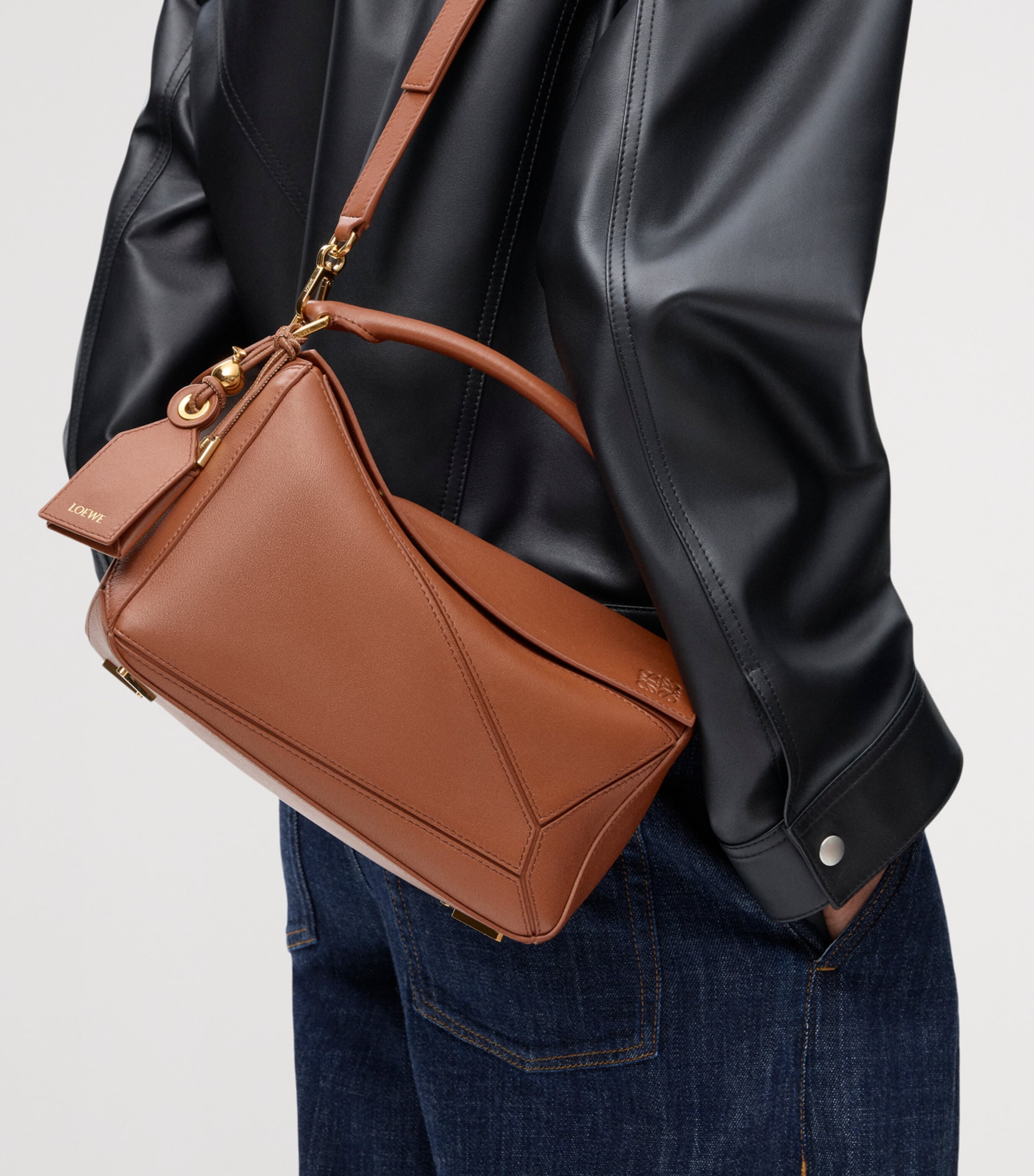 LOEWE Womens Small Leather Featherlight Puzzle Top-Handle Bag Brown Image 2