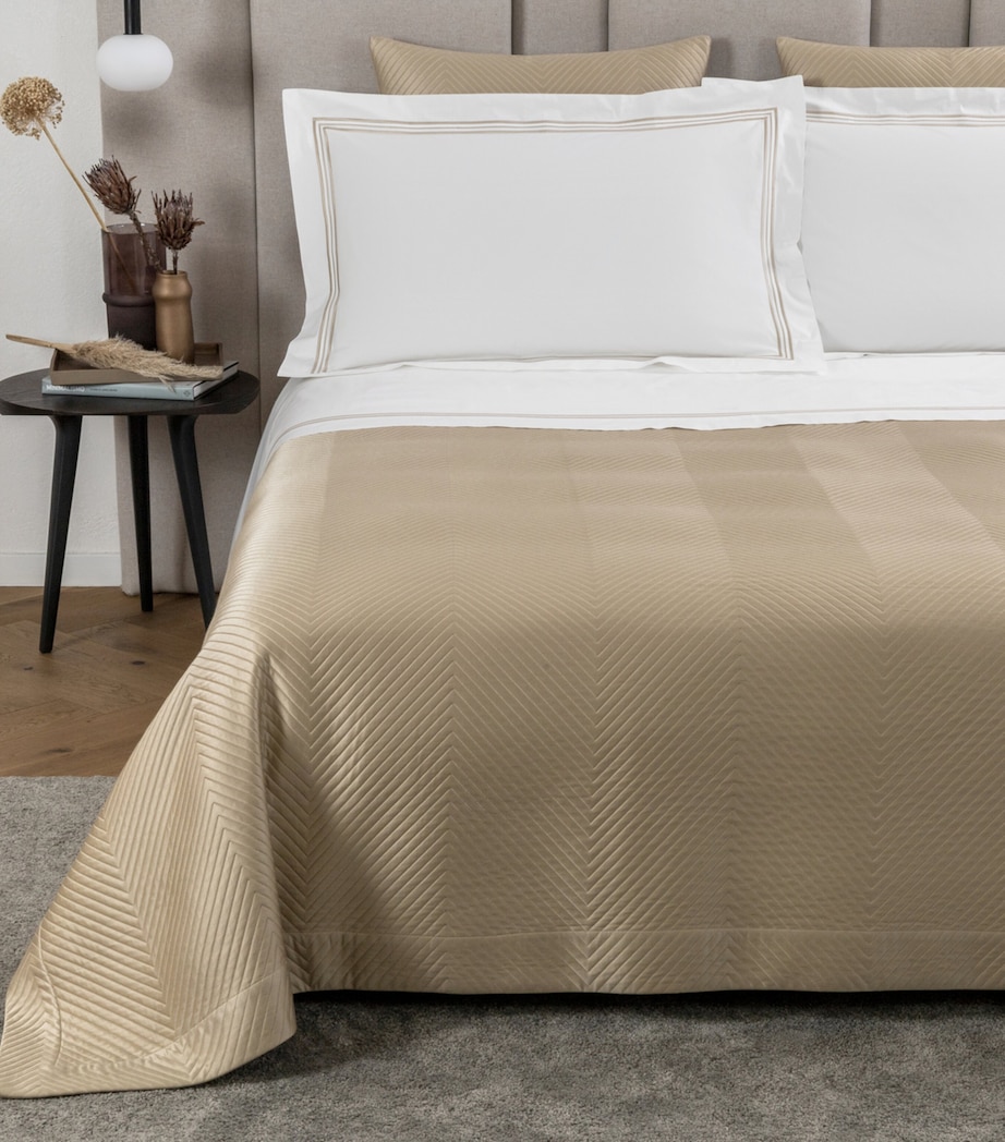 Frette Herringbone Bedspread (270cm x 260cm) Savage Beige Image 3