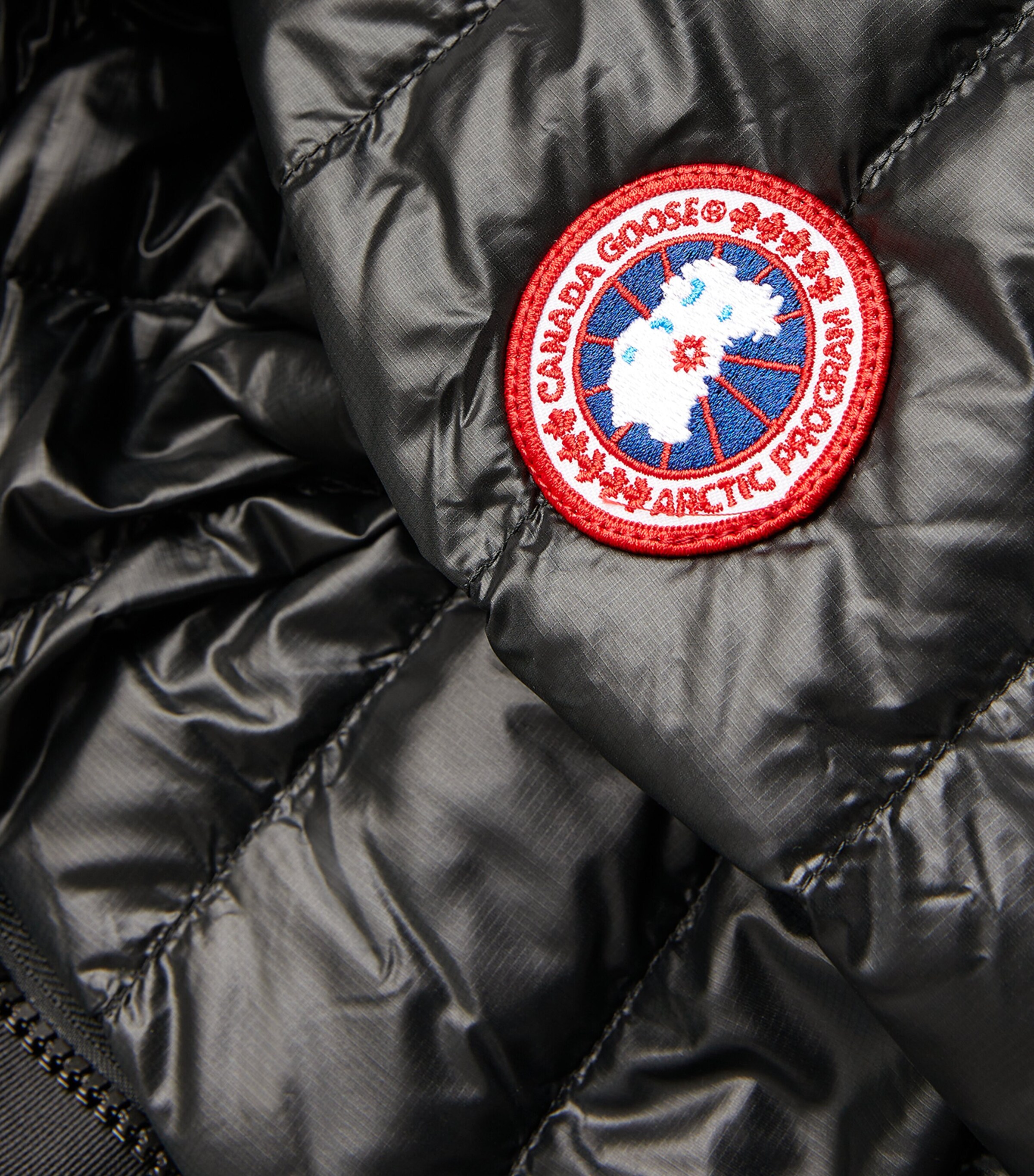 Canada Goose Womens Down-Filled Hooded Cypress Jacket Black Image 6