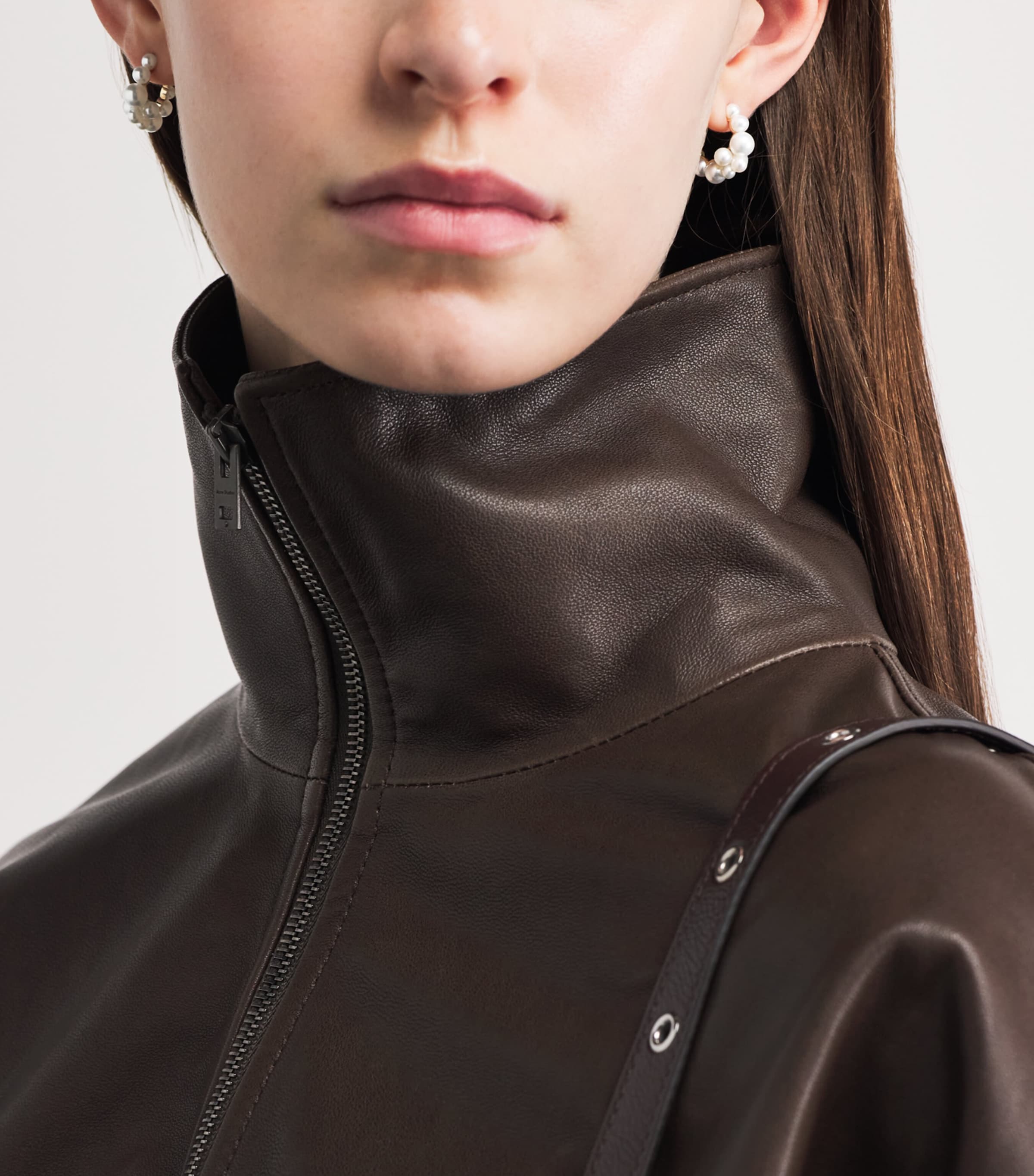 Sophie Bille Brahe Yellow Gold and Pearl Boucle Botticelli Hoop Earrings Yellow Gold Image 4