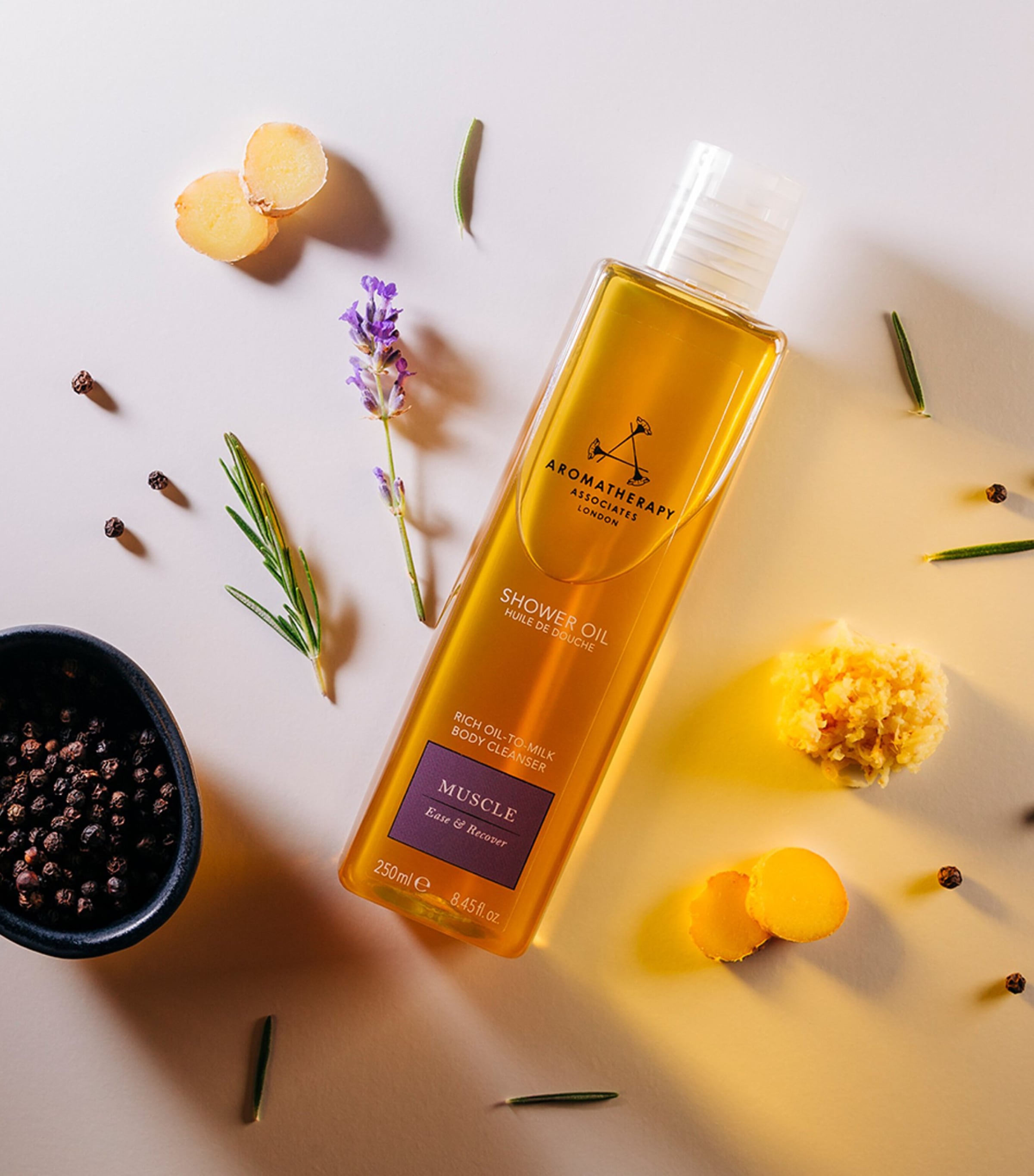 Muscle Shower Oil (250ml) NO COLOUR Image 2