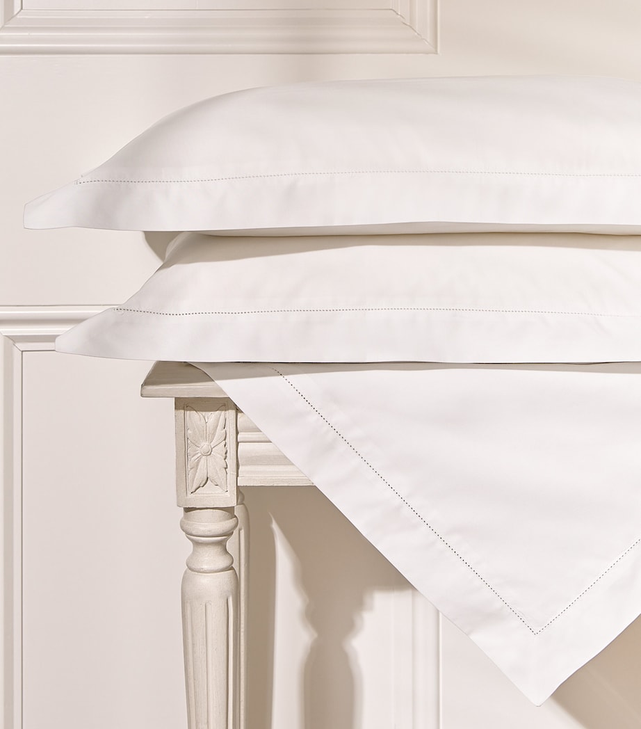 Cadogan Emperor Duvet Cover Set (290cm x 235cm) WHITE Image 6