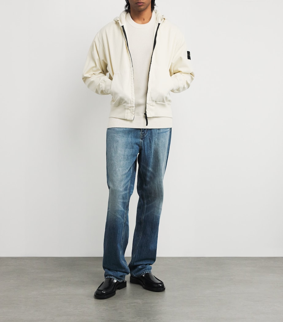 Wool-Blend Logo Patch Sweater V0093 Image 2