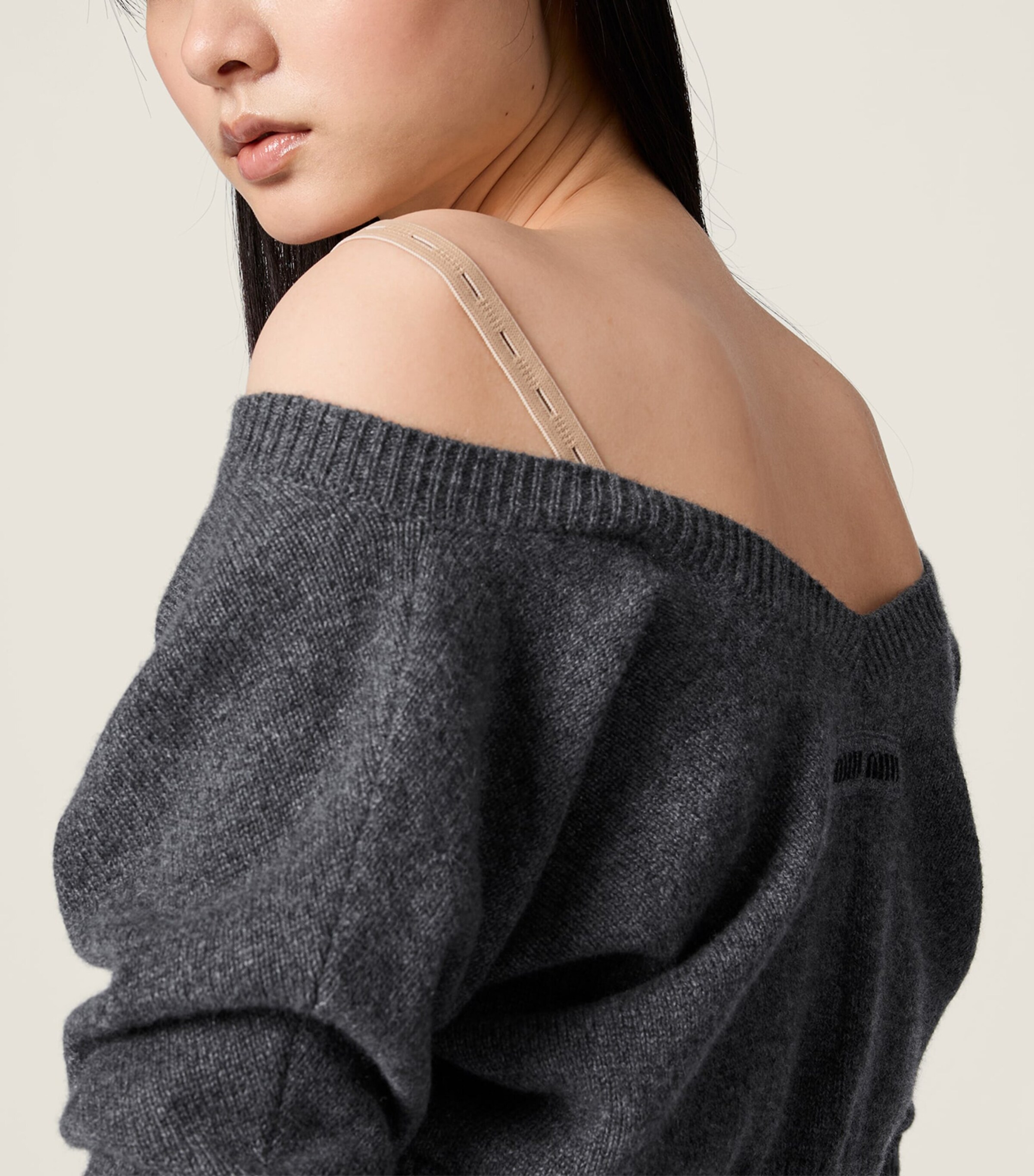 Miu Miu Womens Cashmere Cropped Cardigan Image 5