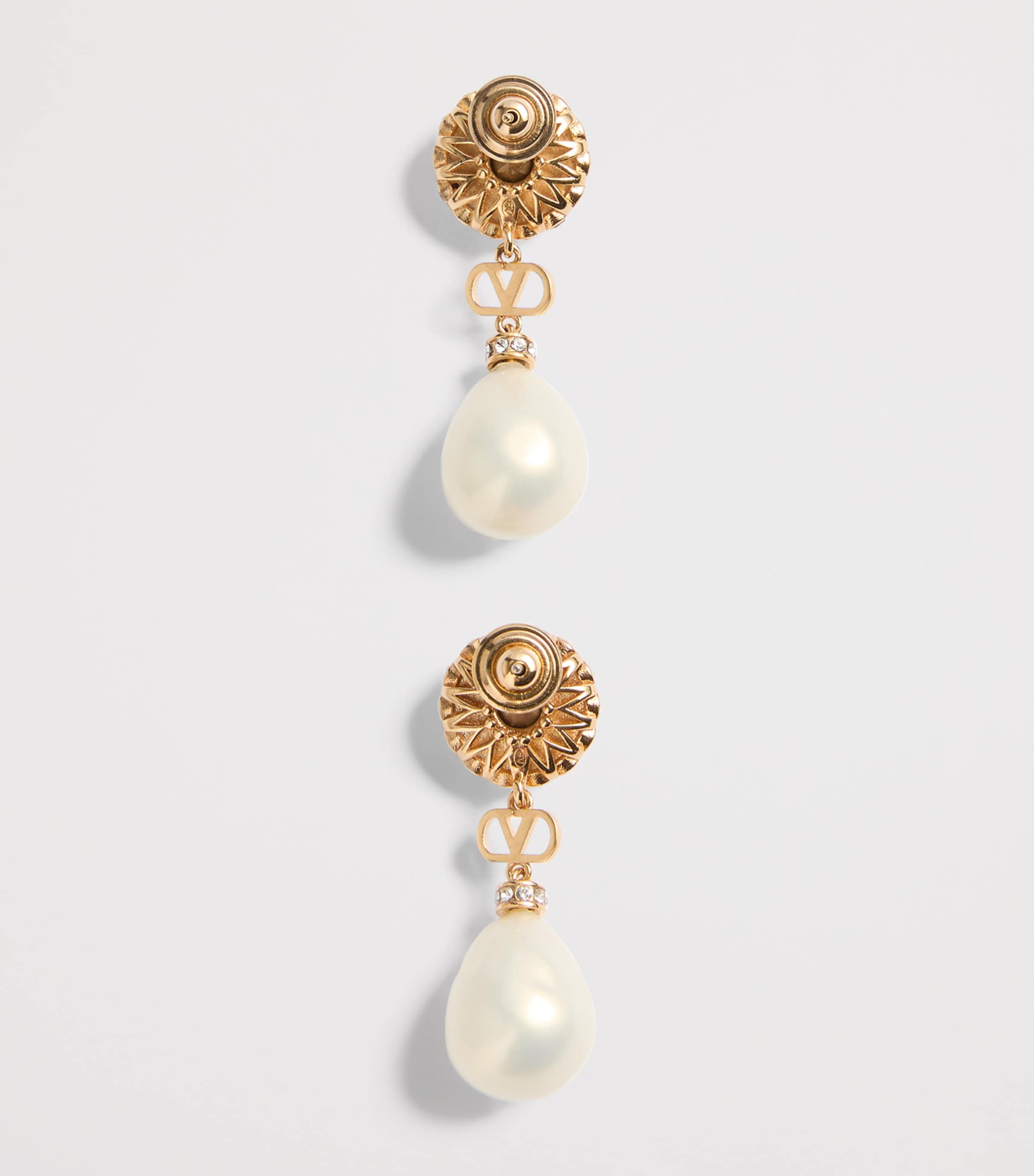 VLogo Signature Pearl Earrings ANP Image 4
