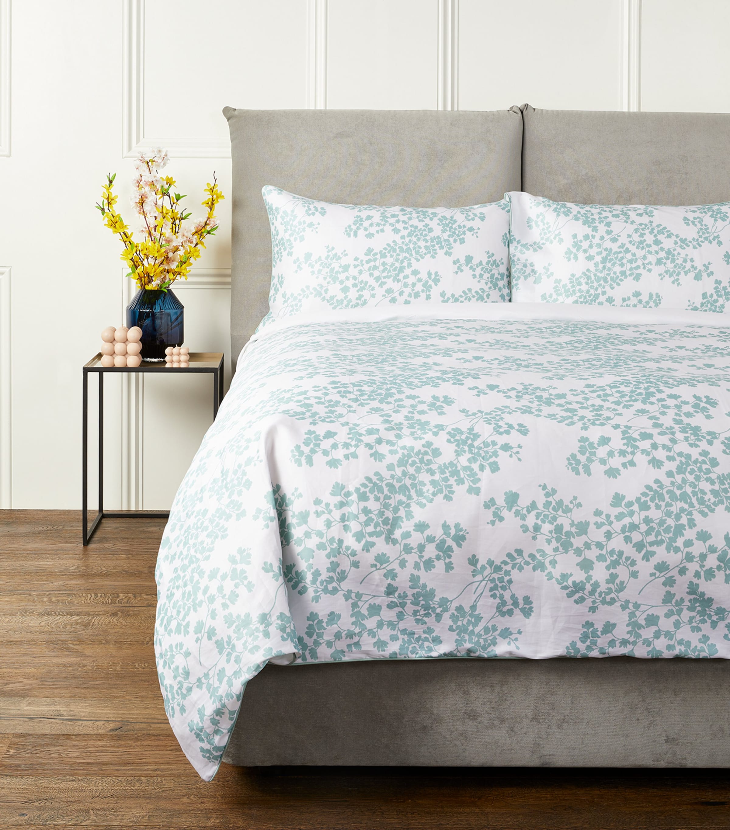 Harrods Of London Bloom Super King Flat Sheet In Blue