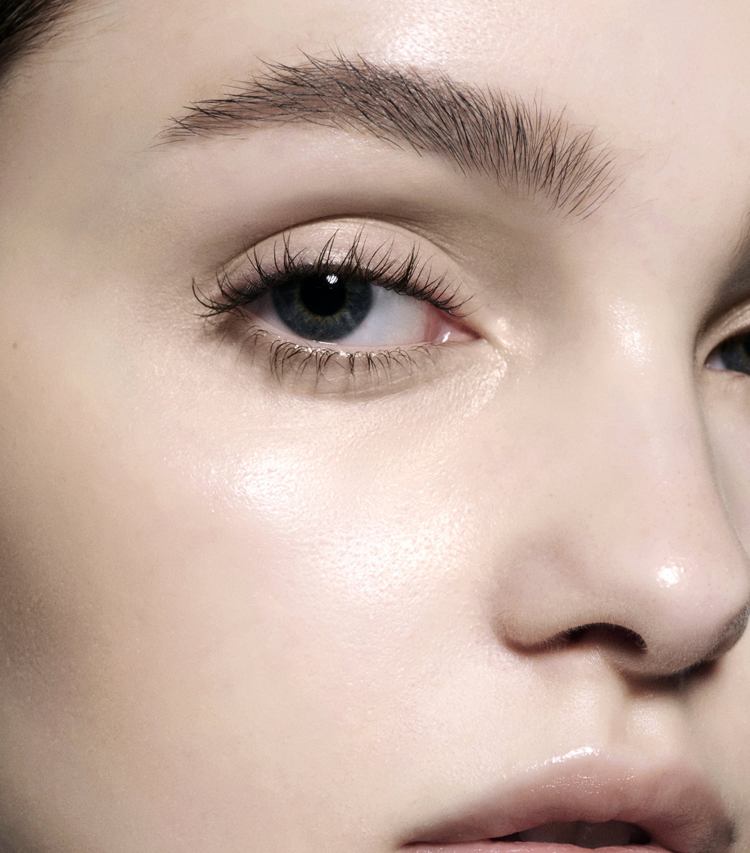 FeatherFix Brow Gel (3.5ml) LIGHT BRUNETTE Image 2