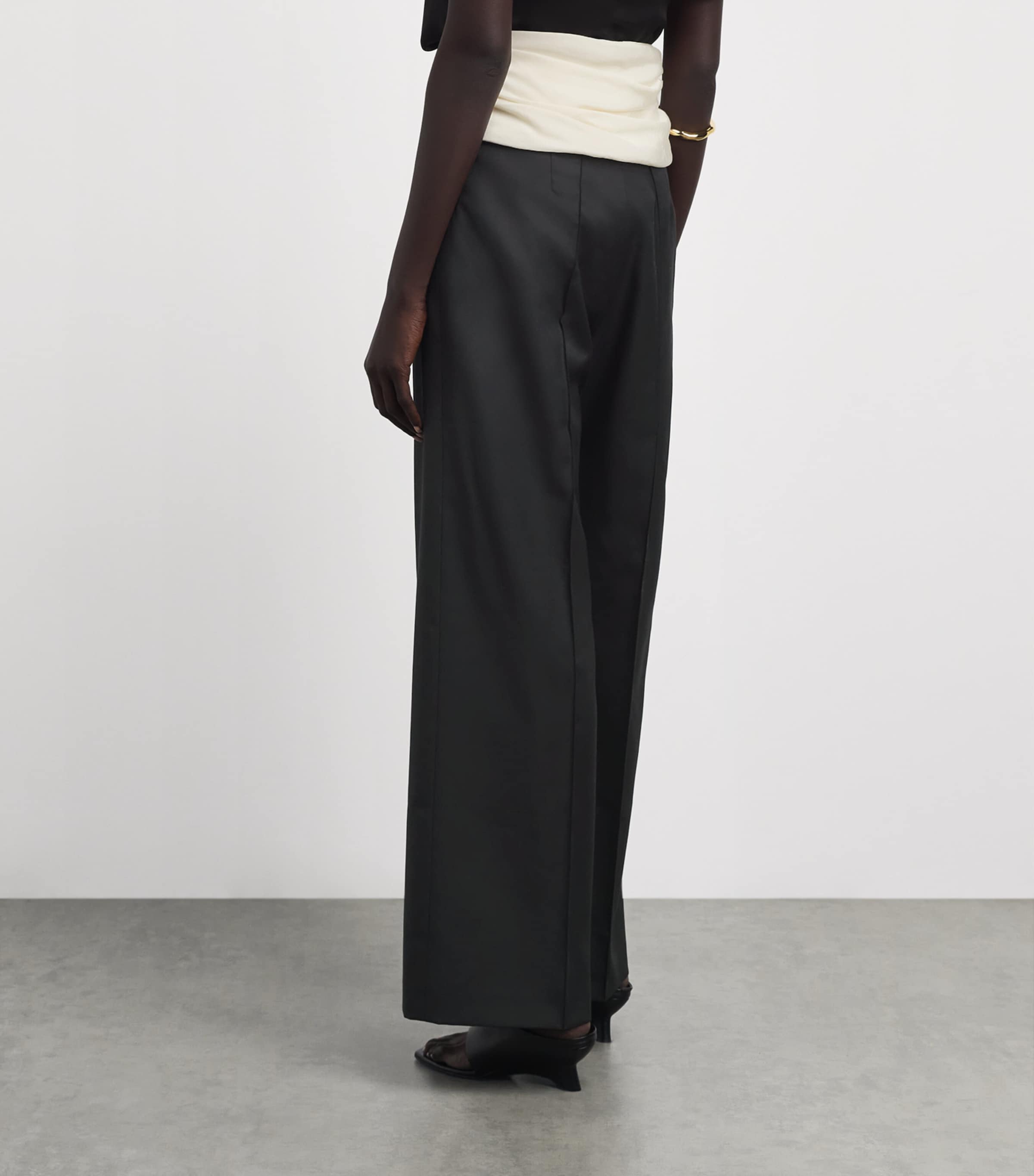 Voranida Womens Ruched-Detail Perrin Trousers Black Image 5