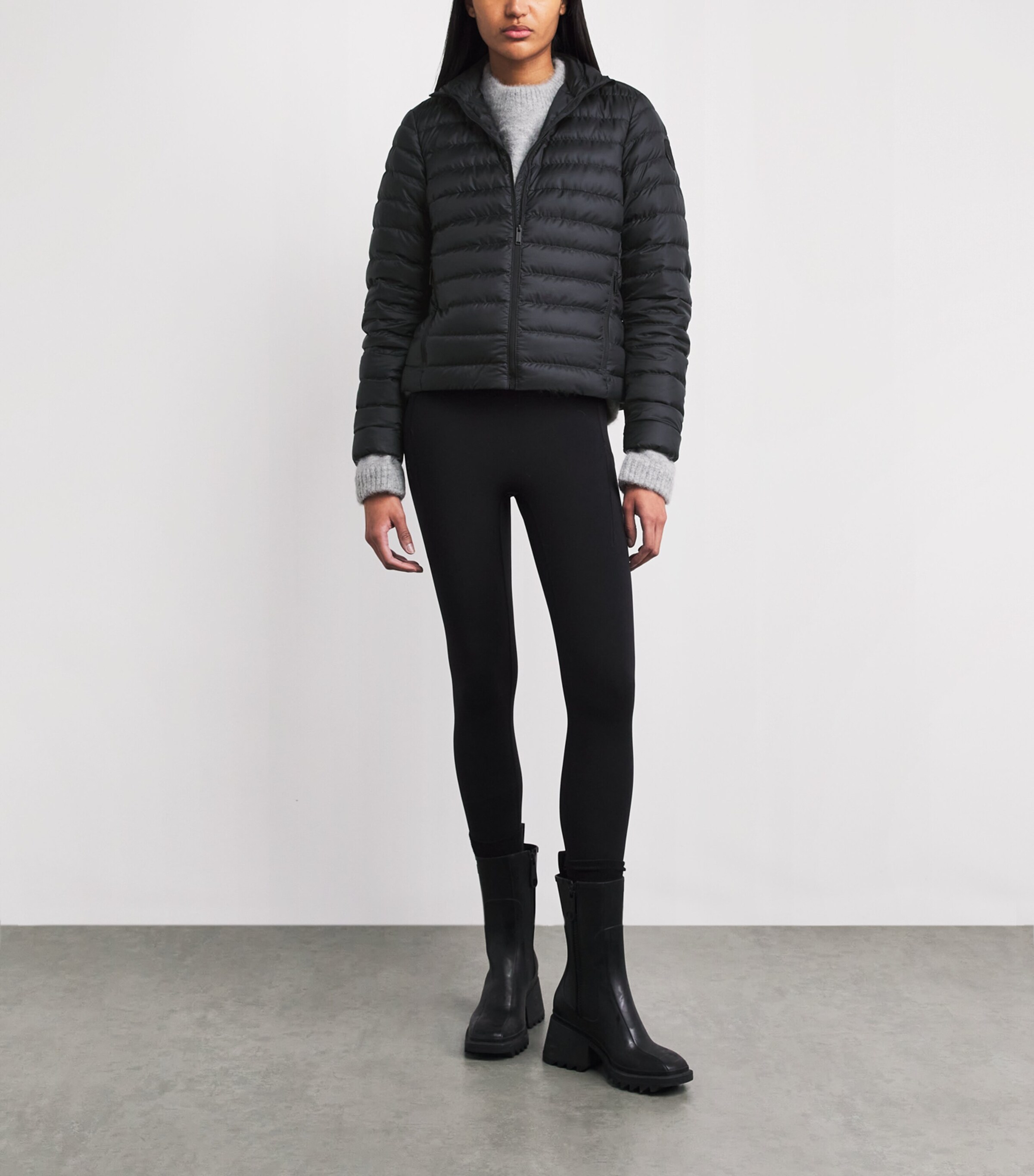 Canada Goose Womens Quilted Aethera Jacket Black Noir Image 2