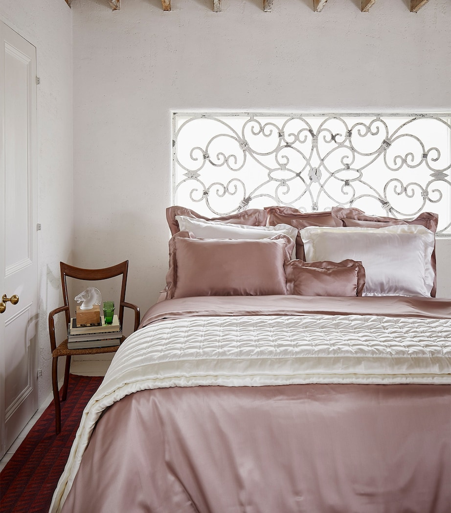 Silk Super King Duvet Cover (260cm x 220cm) VINTAGE PINK Image 3