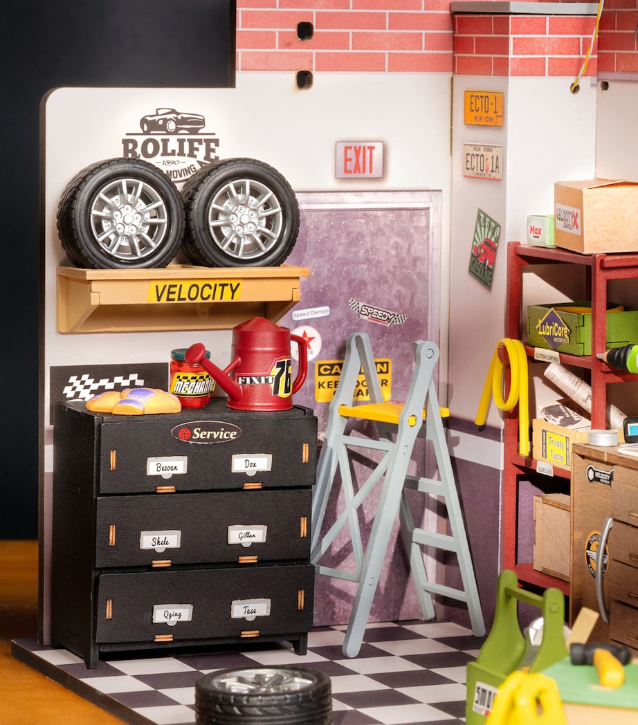 Robotime Garage Workshop Buildable Model Image 3