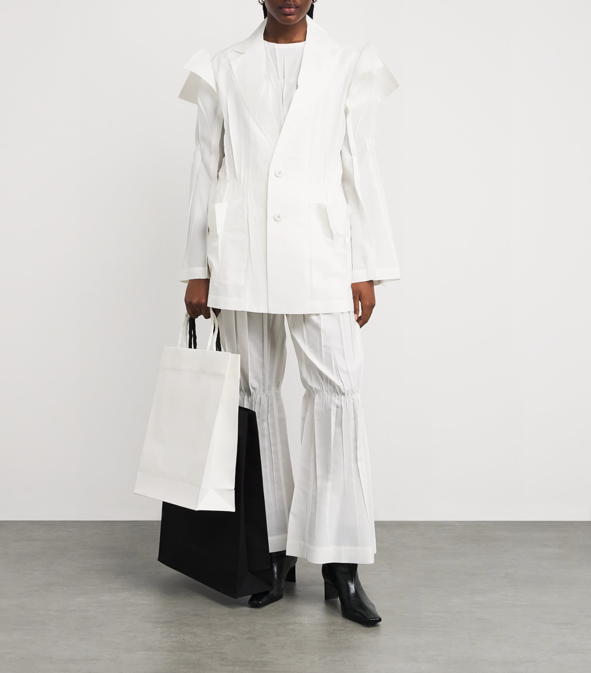 Crimped and Pressed Blazer 05 Image 2