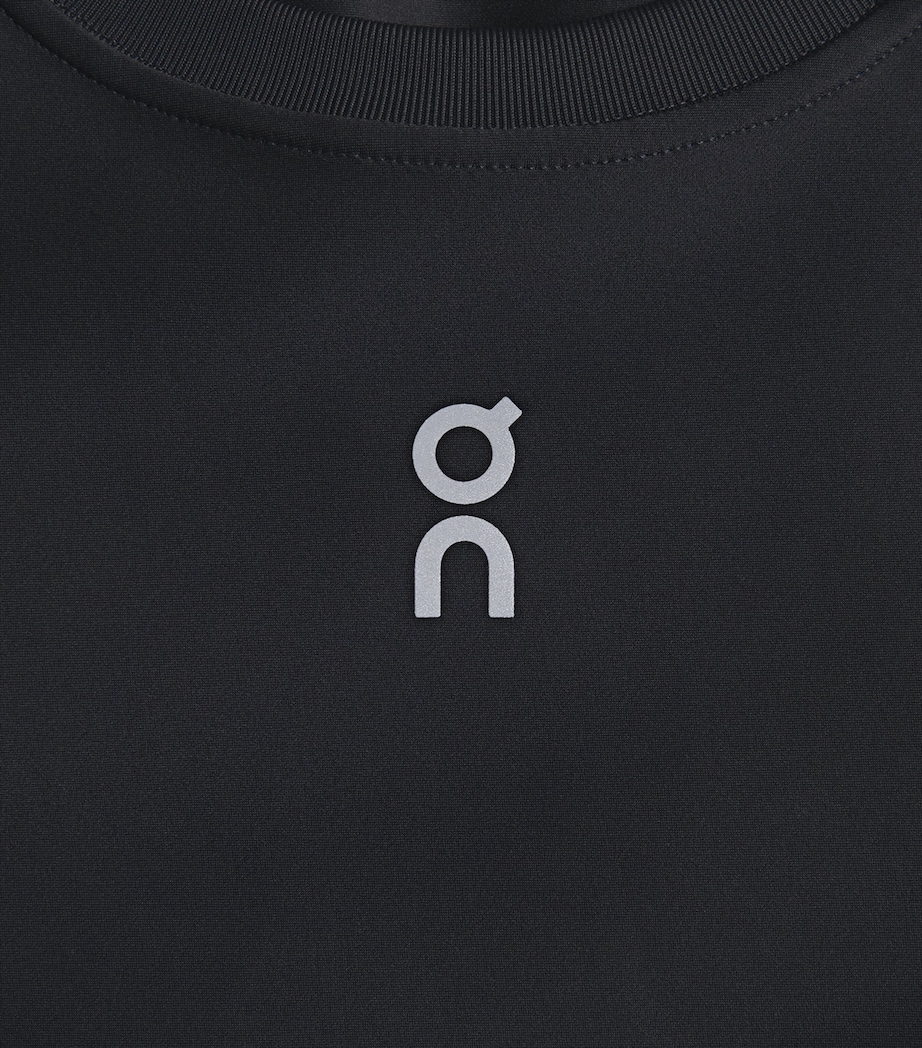 On Womens Train Cropped Long-Sleeve Top Black Image 6