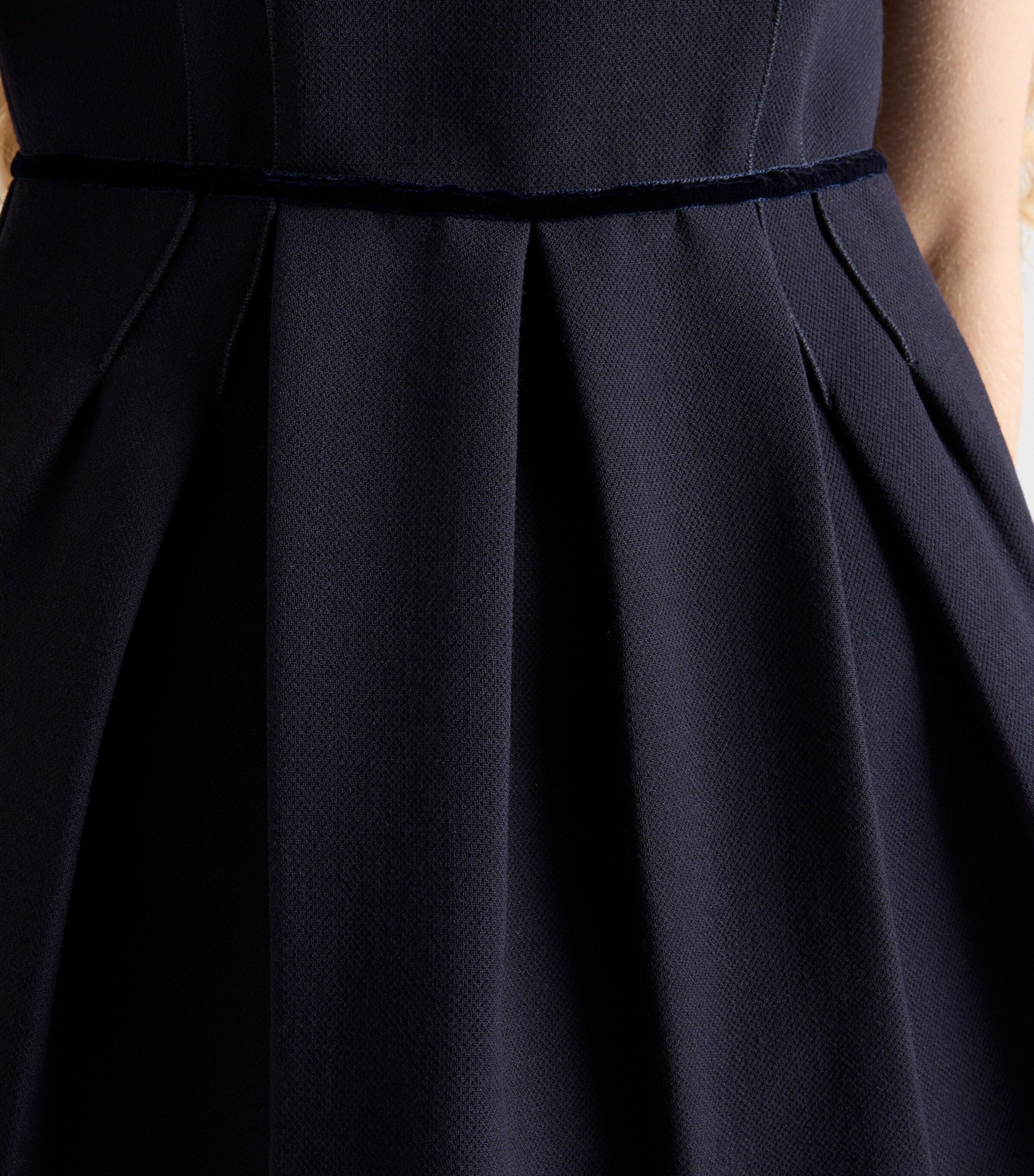 Wool Natté Sleeveless Mini Dress F0008 Image 6