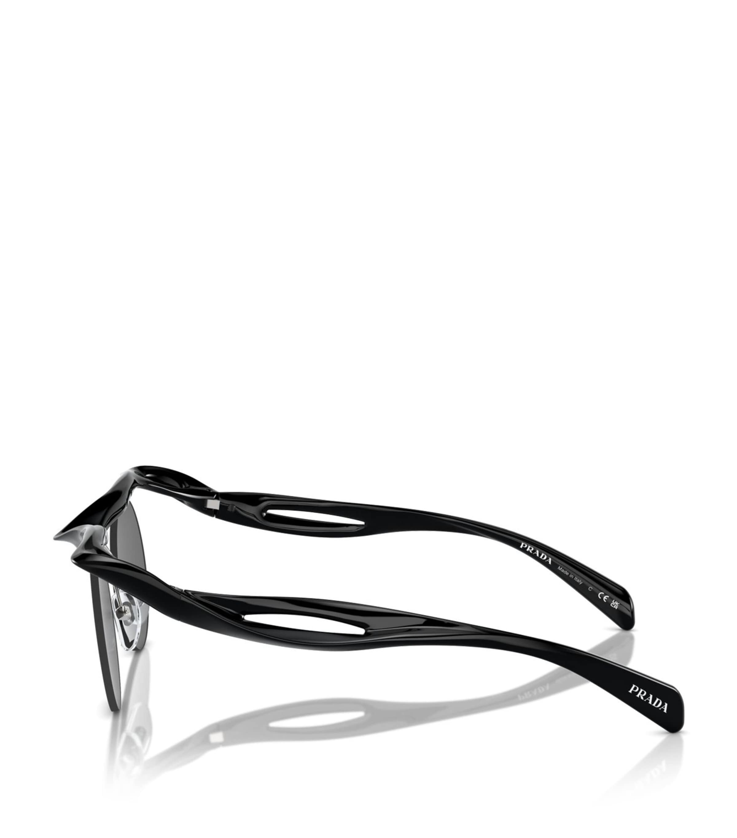 Sculptural Round Runway Sunglasses 1AB5S0 Image 3