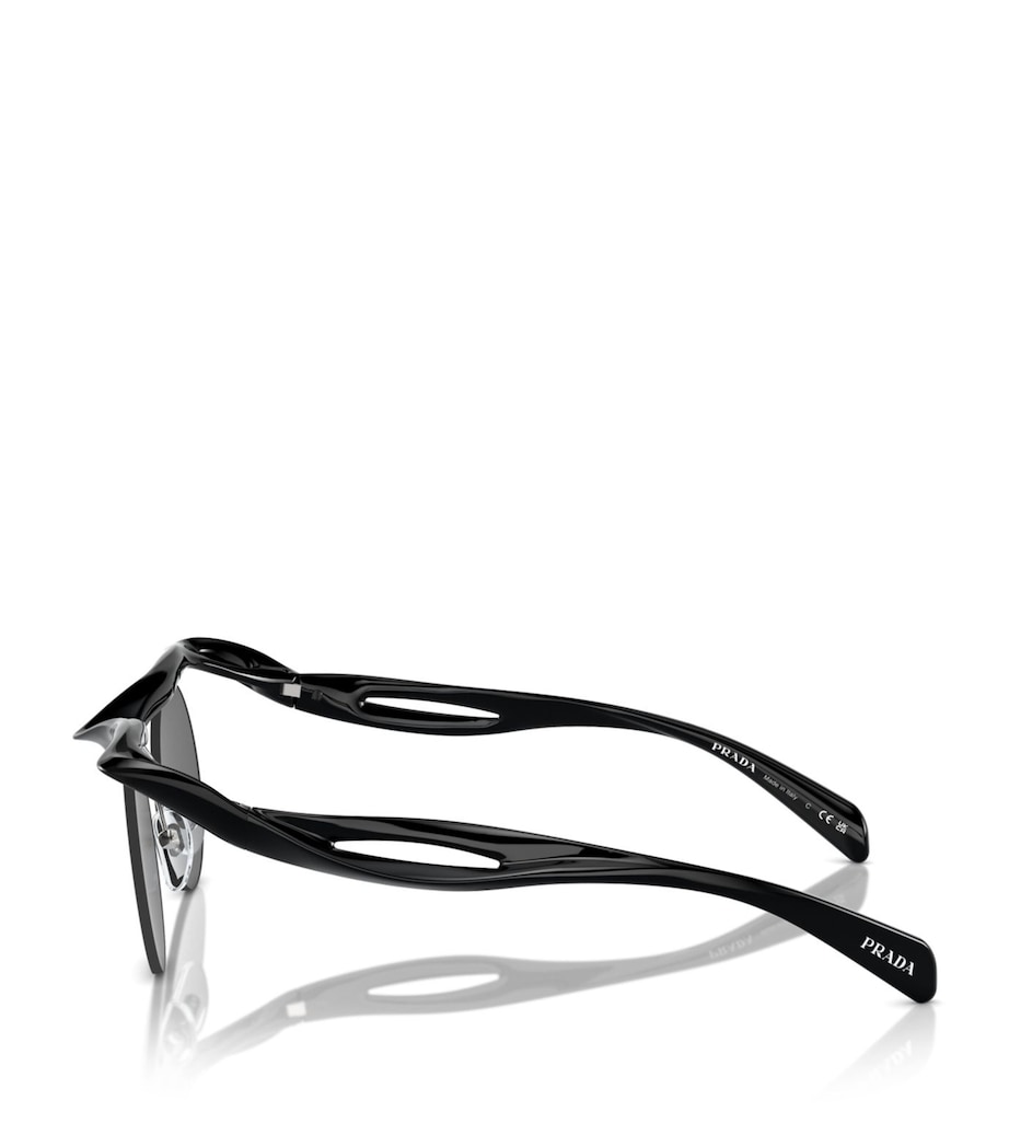 Sculptural Round Runway Sunglasses 1AB5S0 Image 3