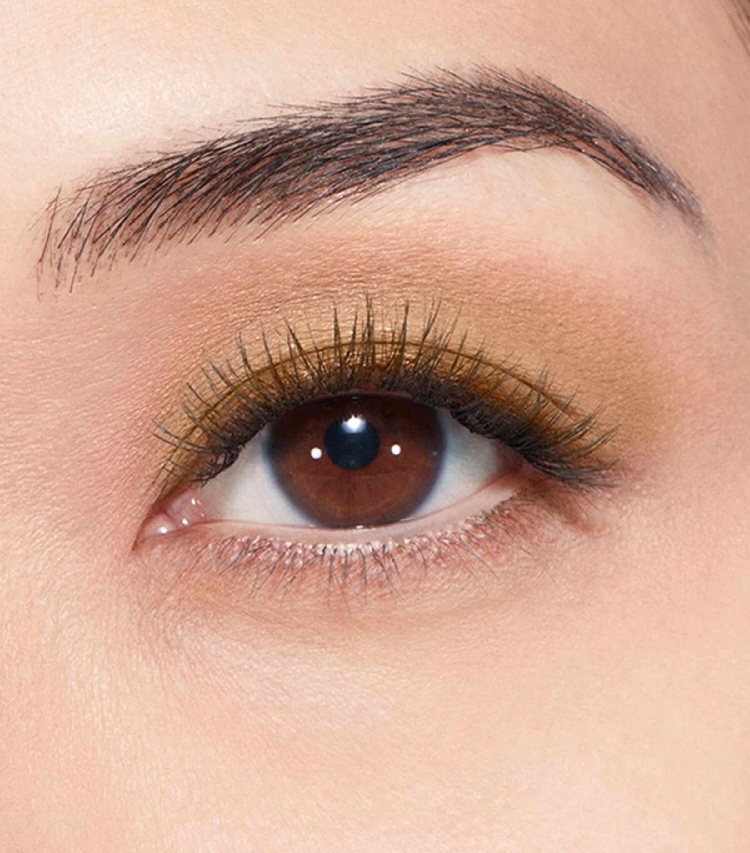 Ombre Essentielle Multi-Use Longwearing Eyeshadow 242 BEIGE SUEDE Image 3