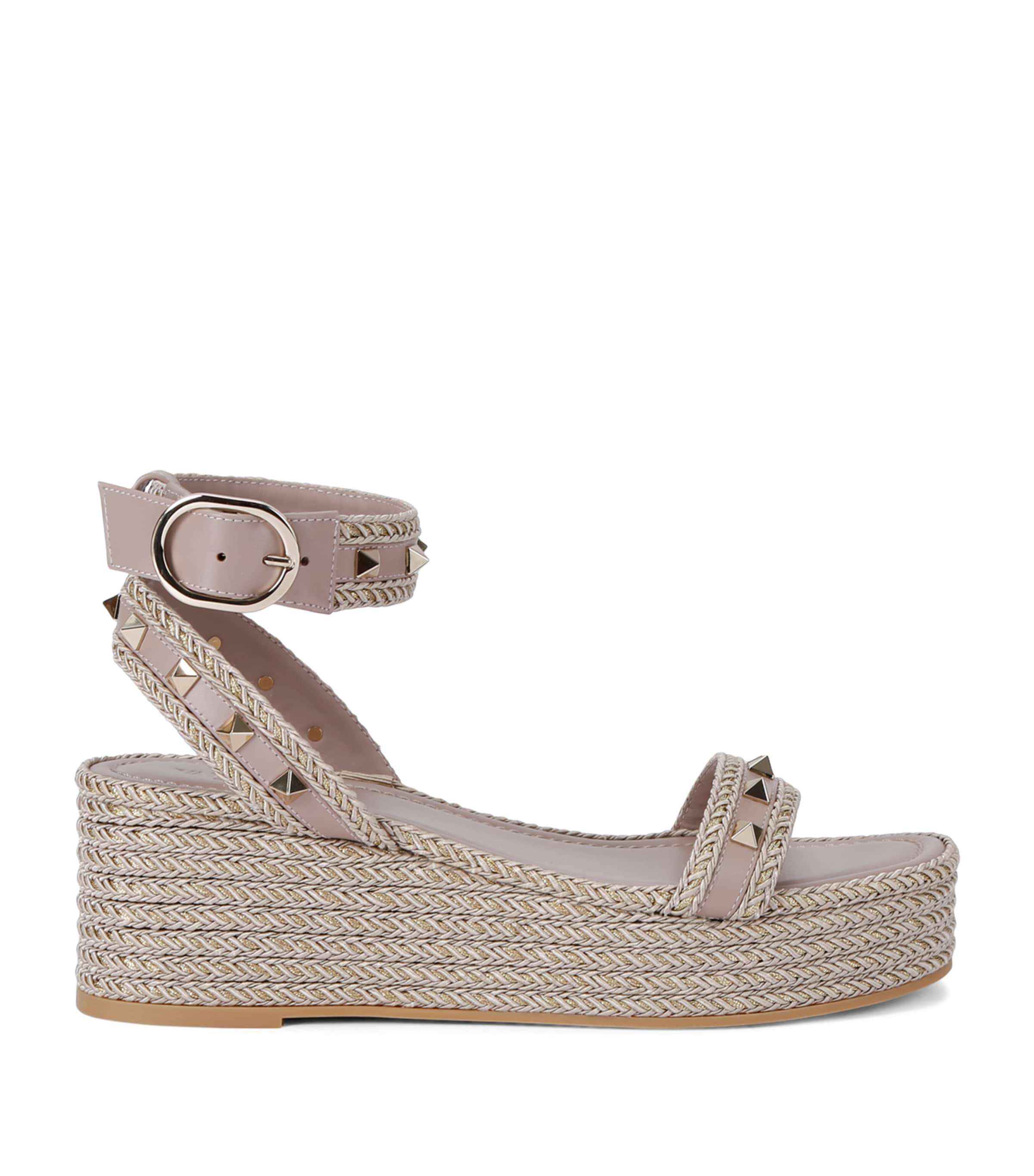 Valentino Garavani Rockstud Torchon Espadrille Wedge Sandal In Nude