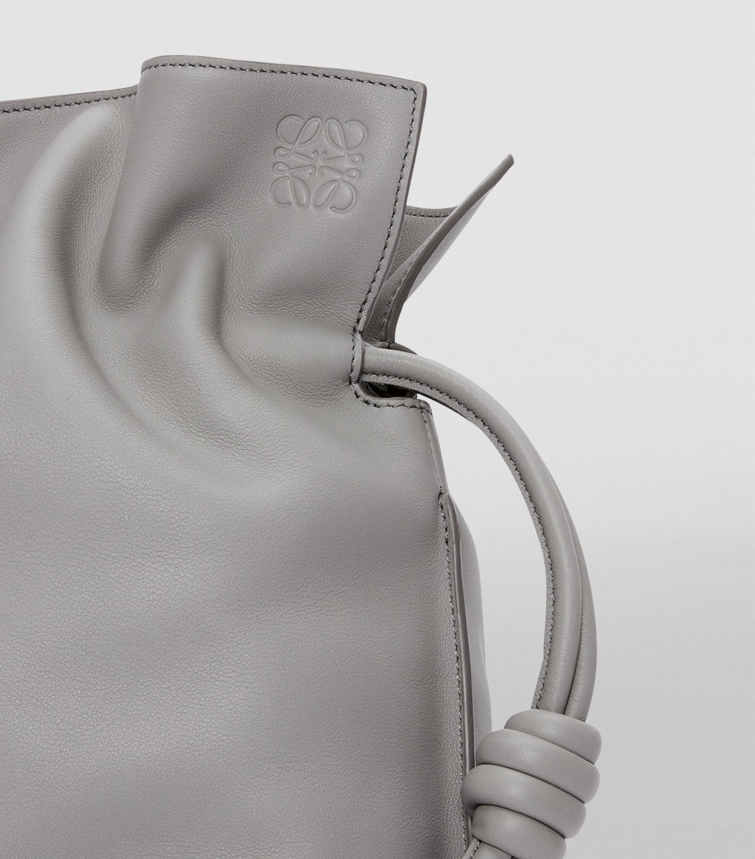 Calfskin Flamenco Large Purse PEARL GREY Image 5