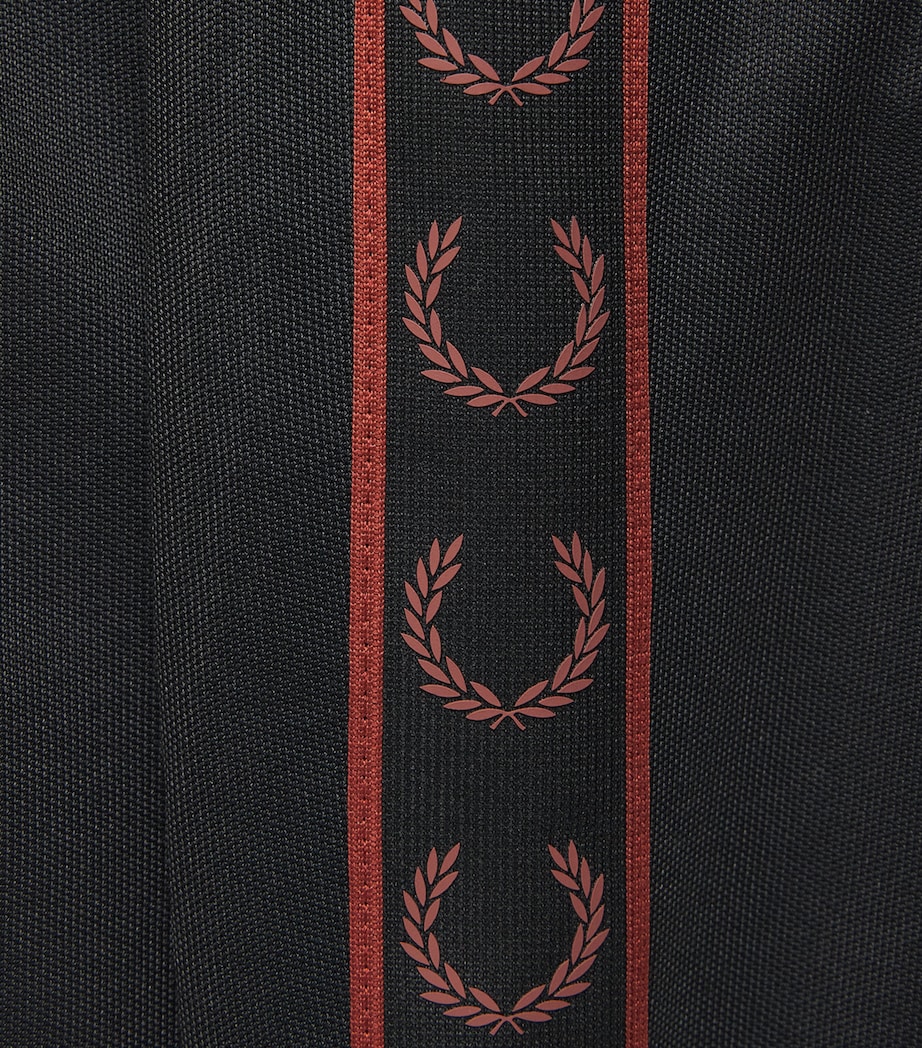 Fred Perry Mens Contrast Tape Wreath Sweatpants Black Image 6