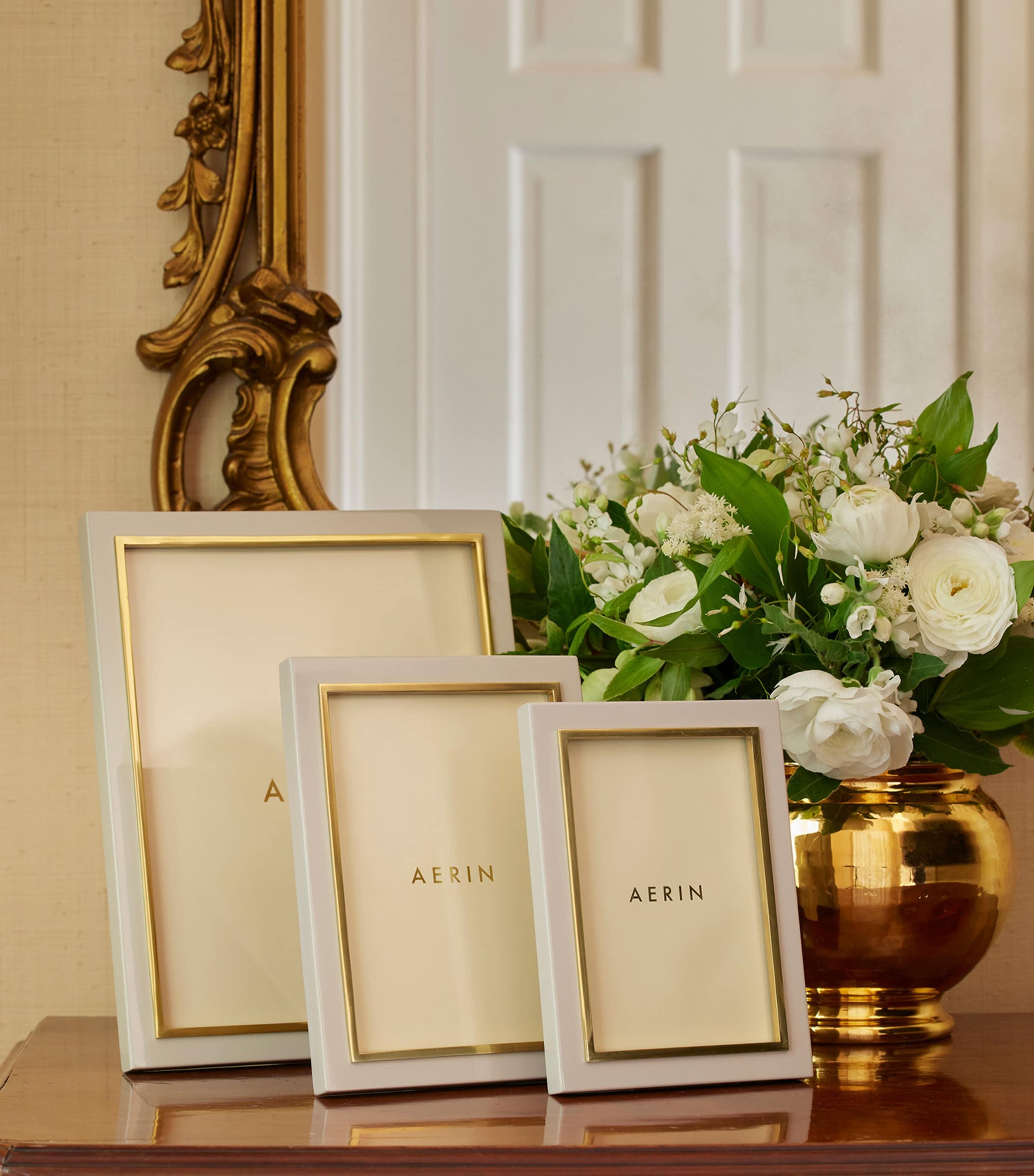 Lacquered Varda Photo Frame (5" x 7") TAUPE Image 4