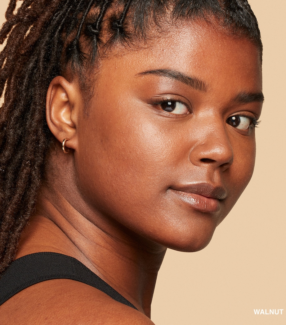 Skin Full Cover Concelaer WALNUT Image 3