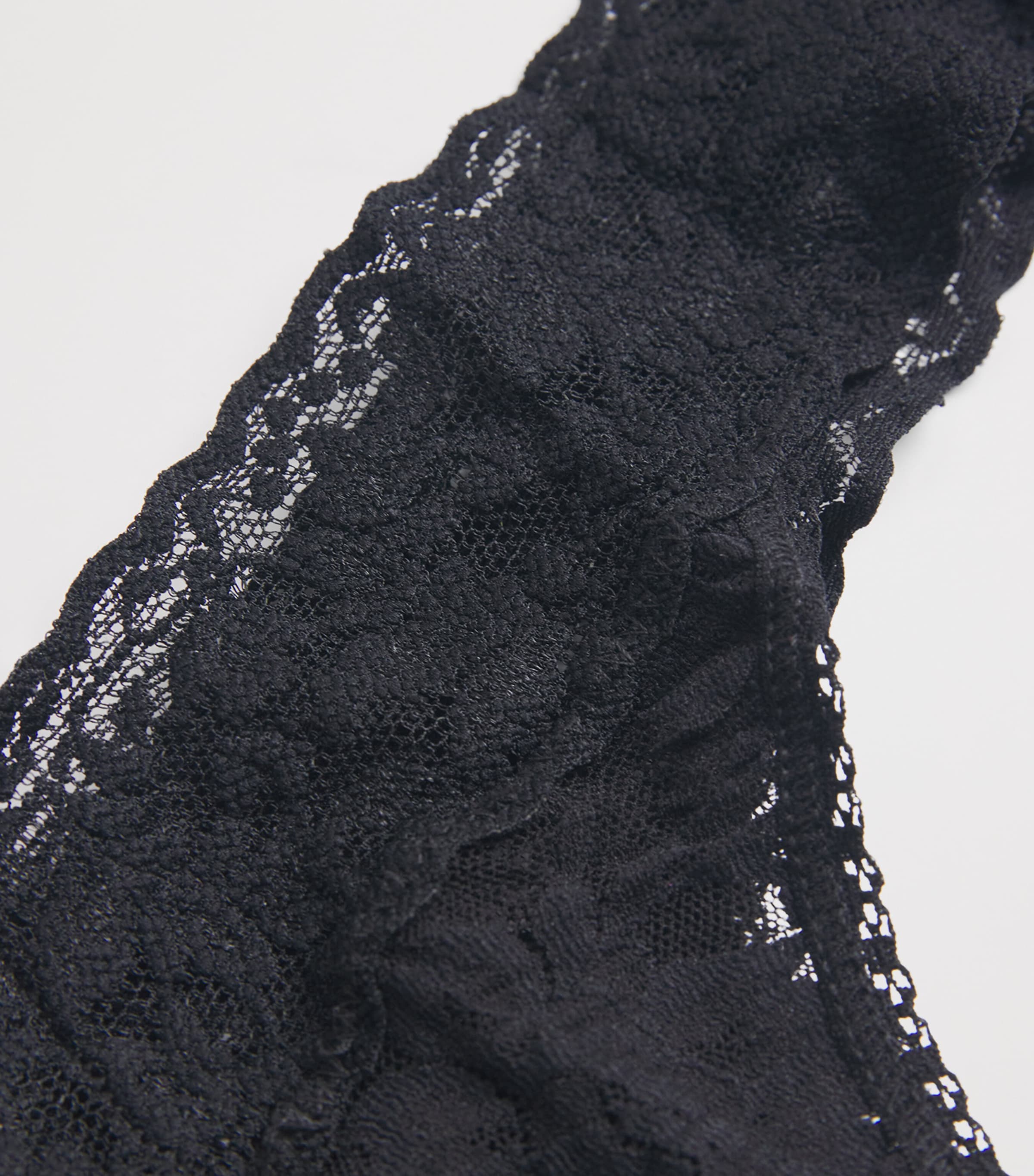 Lace Low-Rise Thongs (Pack of 3) 33 BLACK Image 4