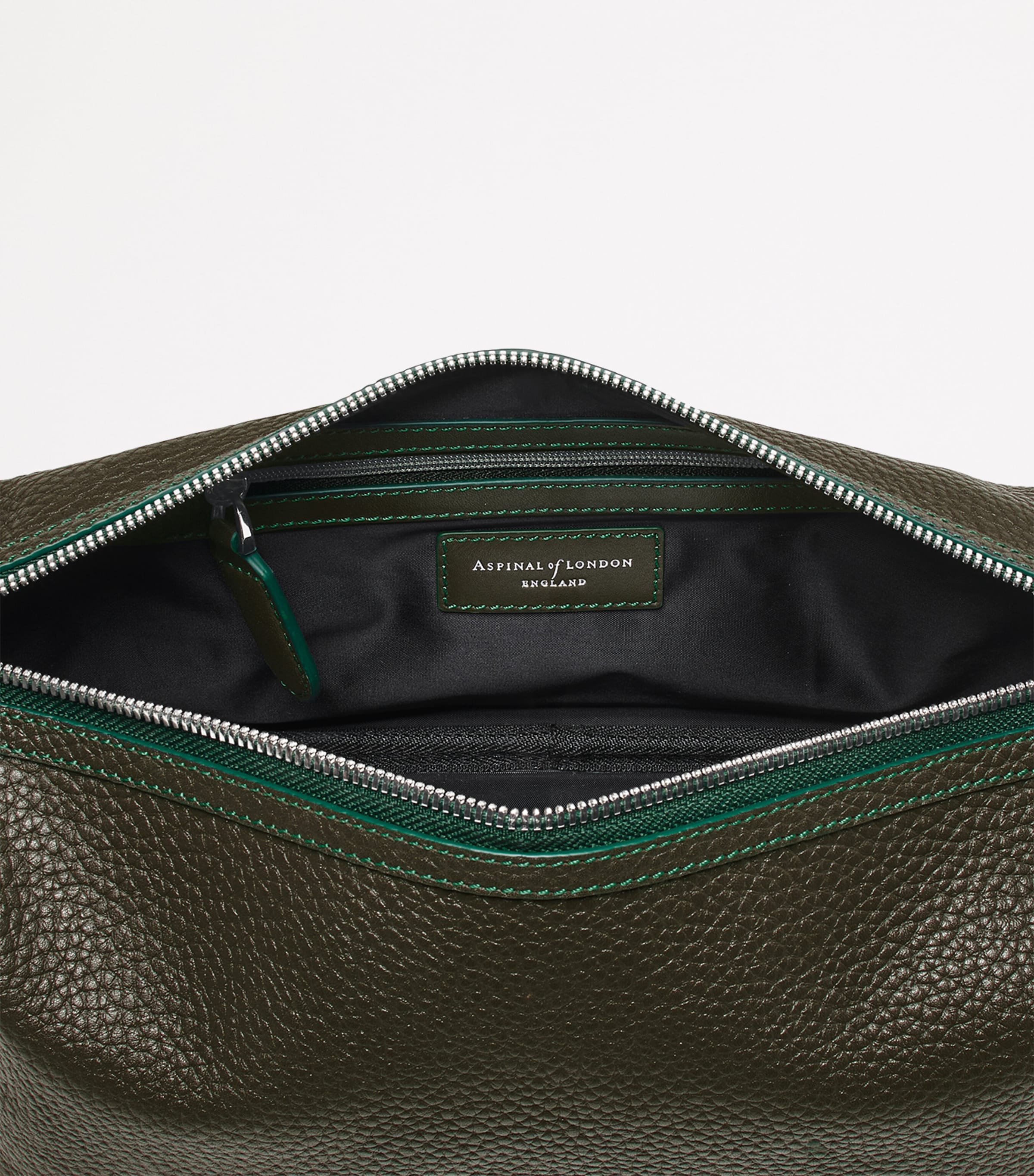 Leather Reporter Wash Bag FORESTGREEN Image 5