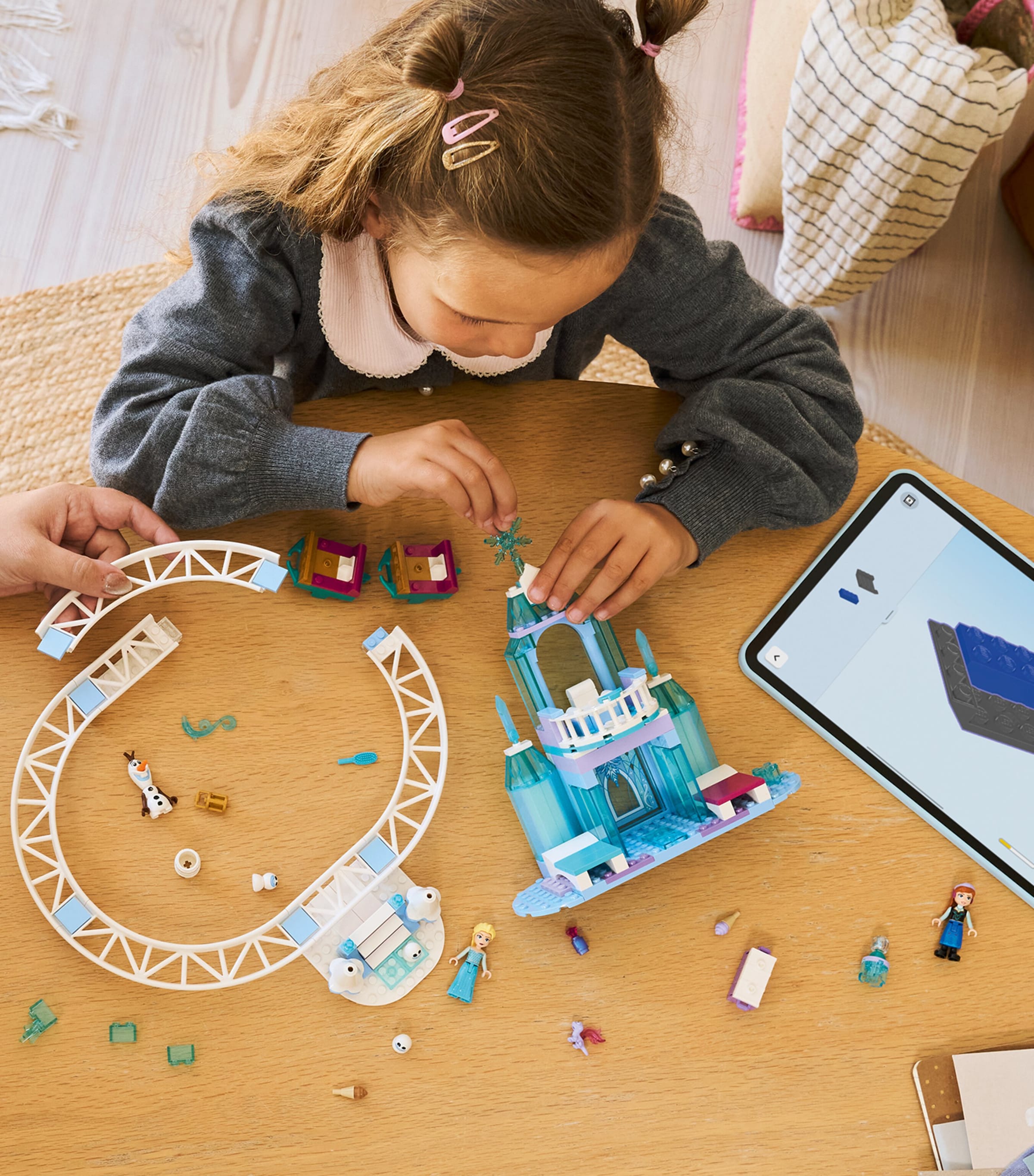 Disney Frozen Elsa’s Ice Castle & Snow Ride Adventure 43281 MULTI Image 4