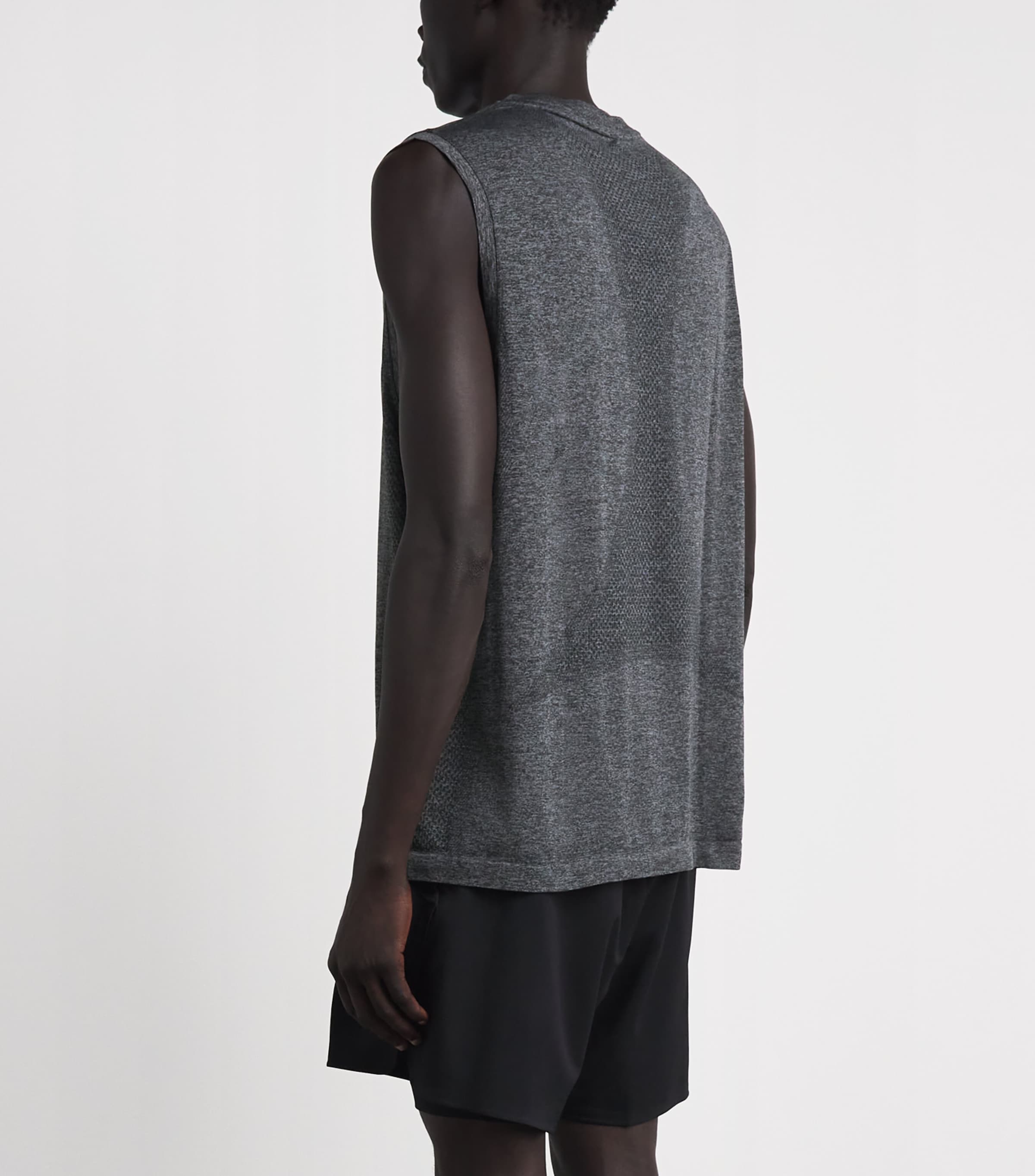 On Mens Train Flex Sleeveless Top Ember Heather Image 5