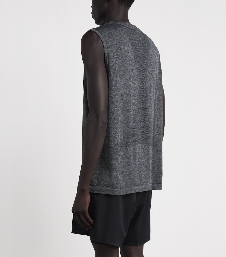 On Mens Train Flex Sleeveless Top Ember Heather Image 5