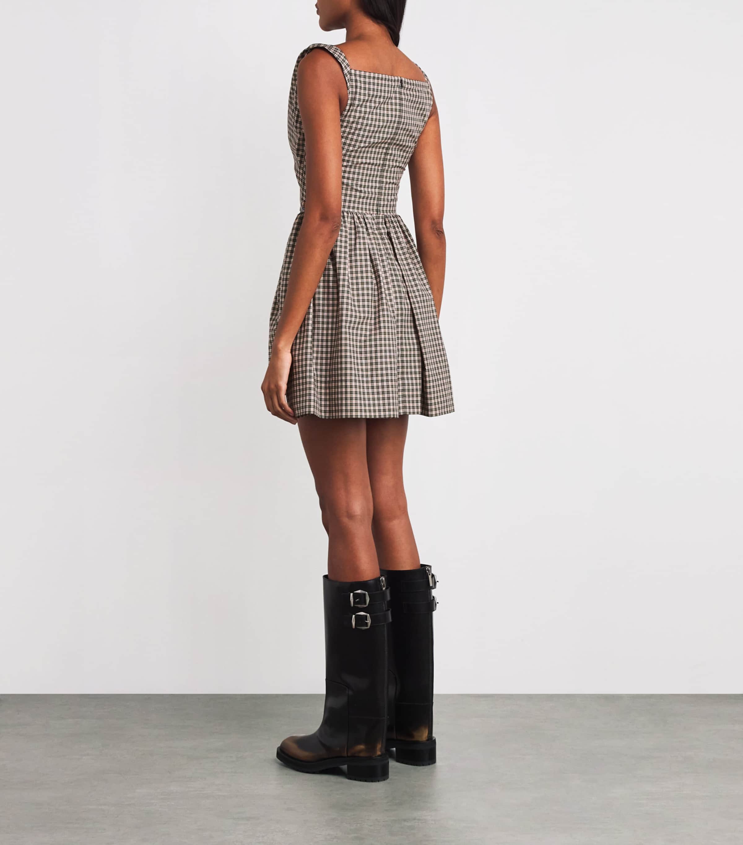 国内発送/送料関税込【Vivienne Westwood】 Mini Sunday Dress Mini Sunday Dress in BLACK | Vivienne Westwood®