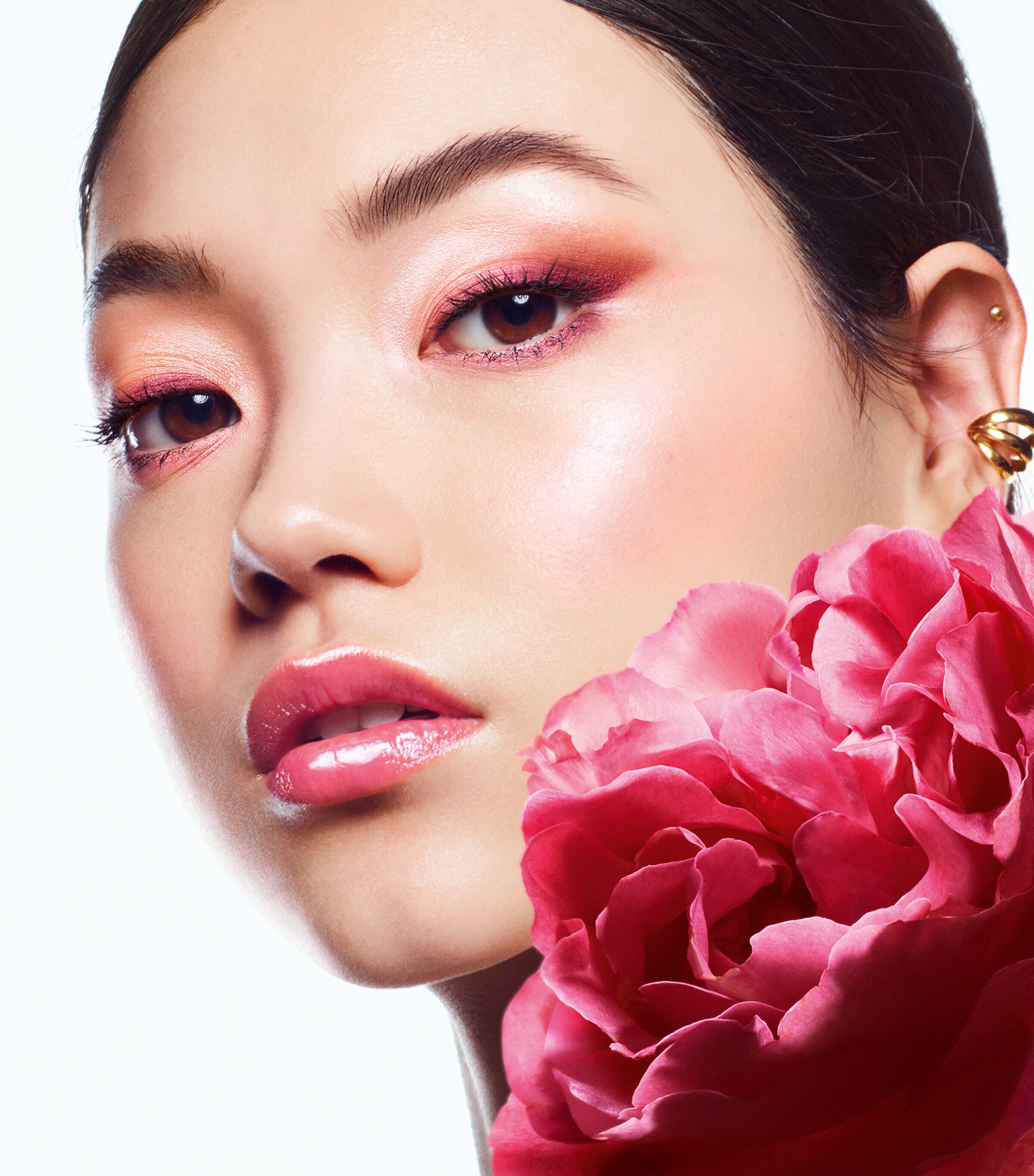 Guerlain KissKiss Bee Glow Oil (9.5ml) | Make-up | Lips | Lip Oils | Skincare | Lip Balms | Designers | Guerlain Guerlain KissKiss Bee Glow Oil (9.5ml) | Make-up | Lips | Lip Oils | Skincare | Lip Balms | Designers | Guerlain