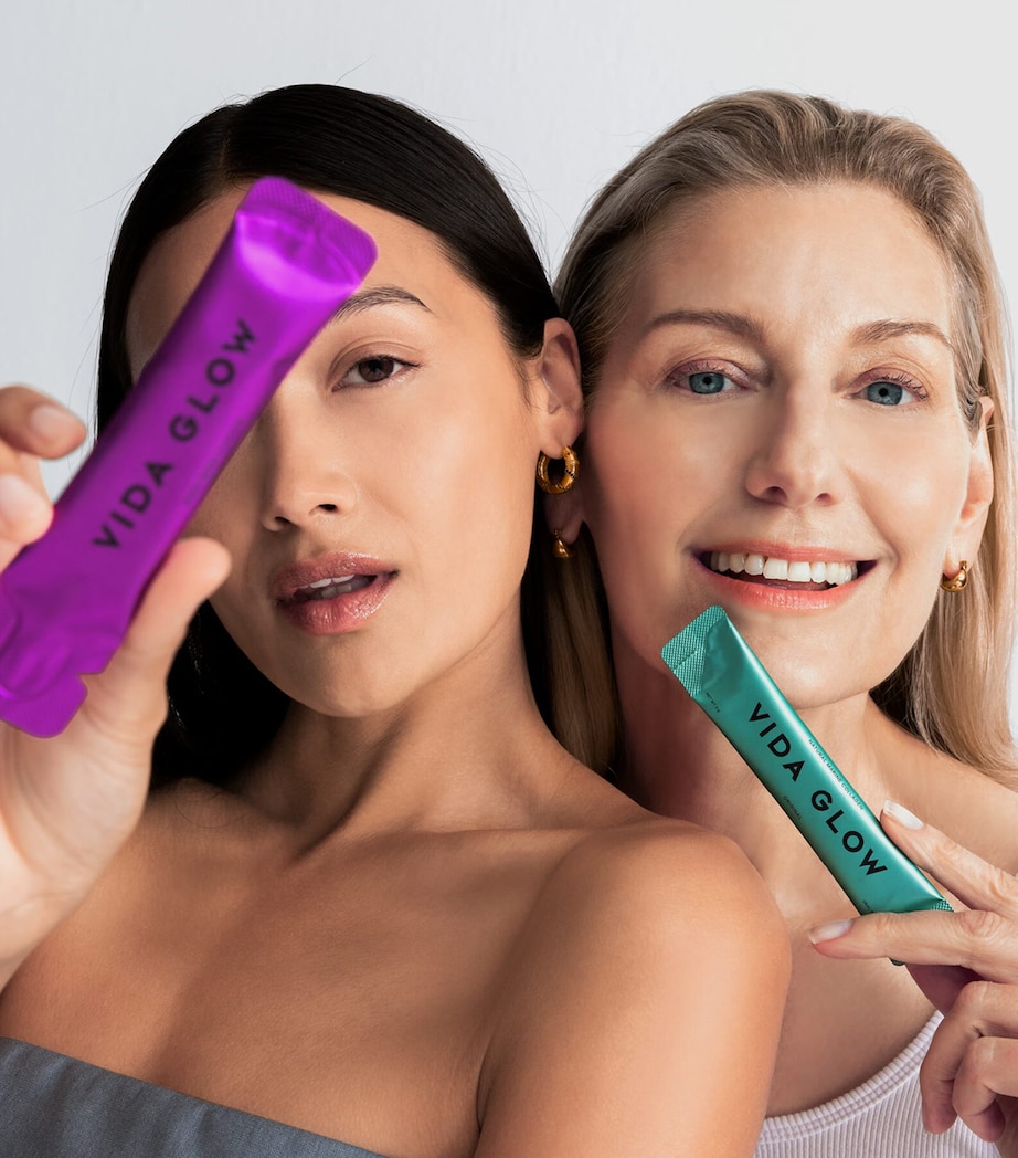 Holiday 2024: Super Skin Set (30 Sachets) NO COLOUR Image 2