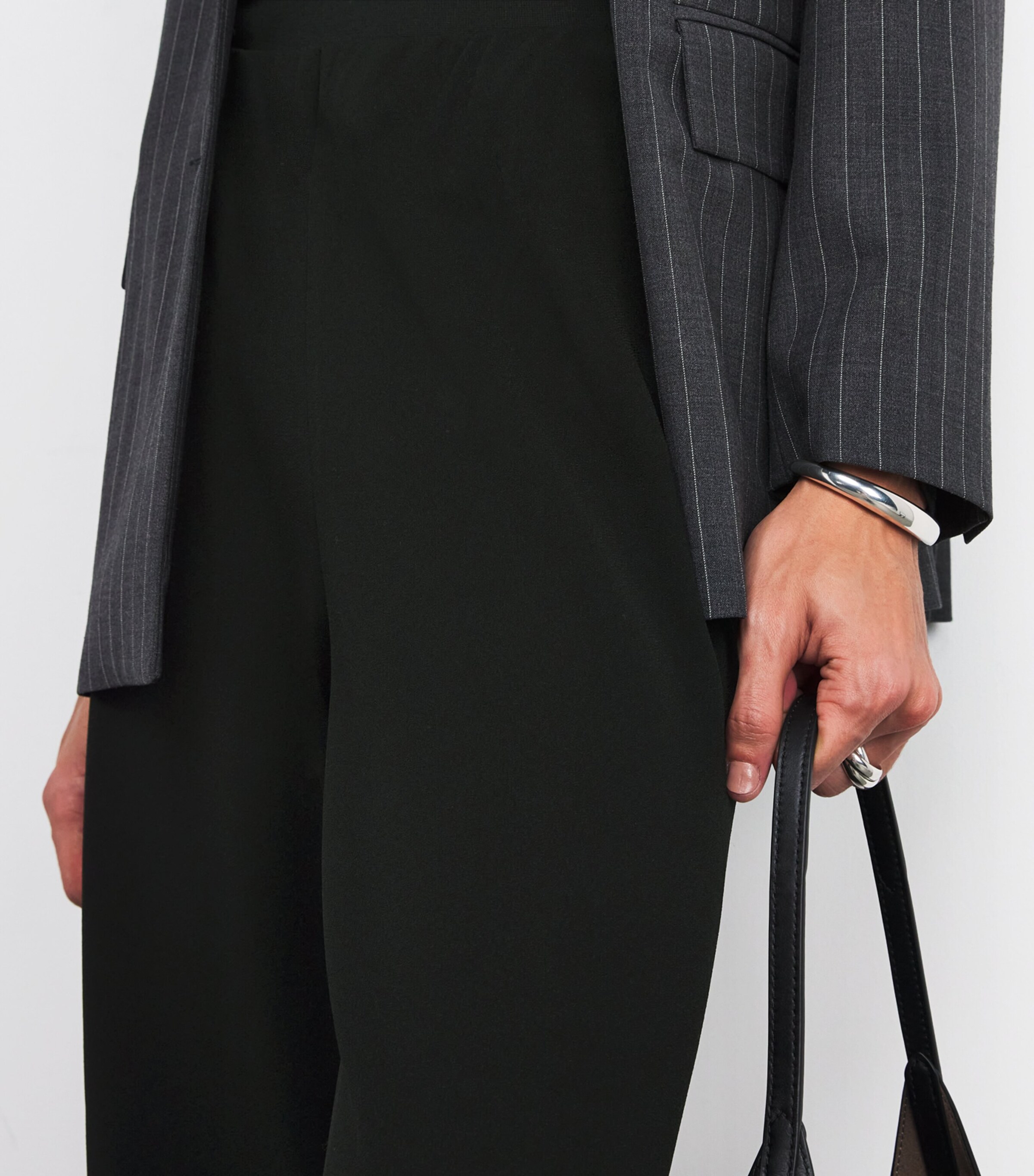 Crepe High-Waist Trousers 001BLK BLACK Image 6