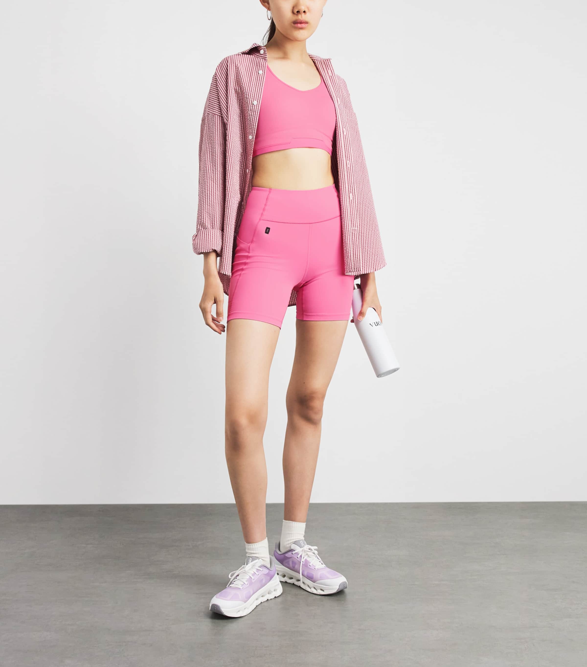 On Womens Training Tight 6" Shorts Bubblegum Image 2