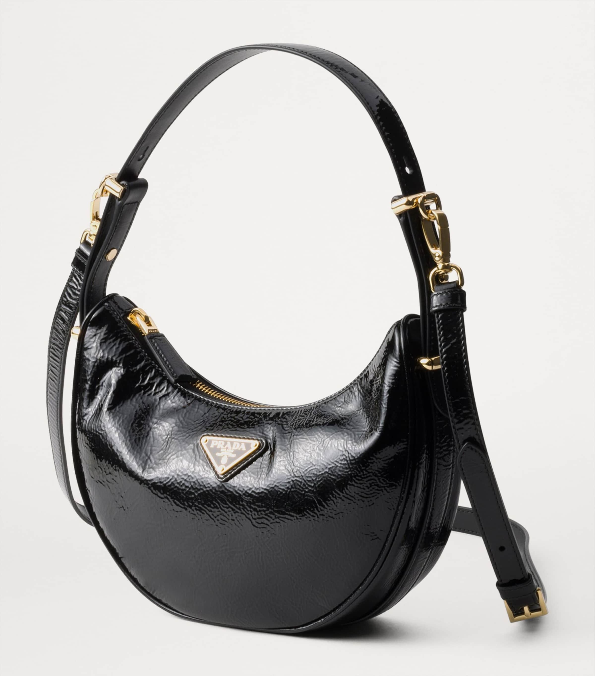 【関税&送料込み】Prada Prada ArquAC Patent Shoulder Bag Prada Patent Leather Arqué Shoulder Bag | Harrods DE