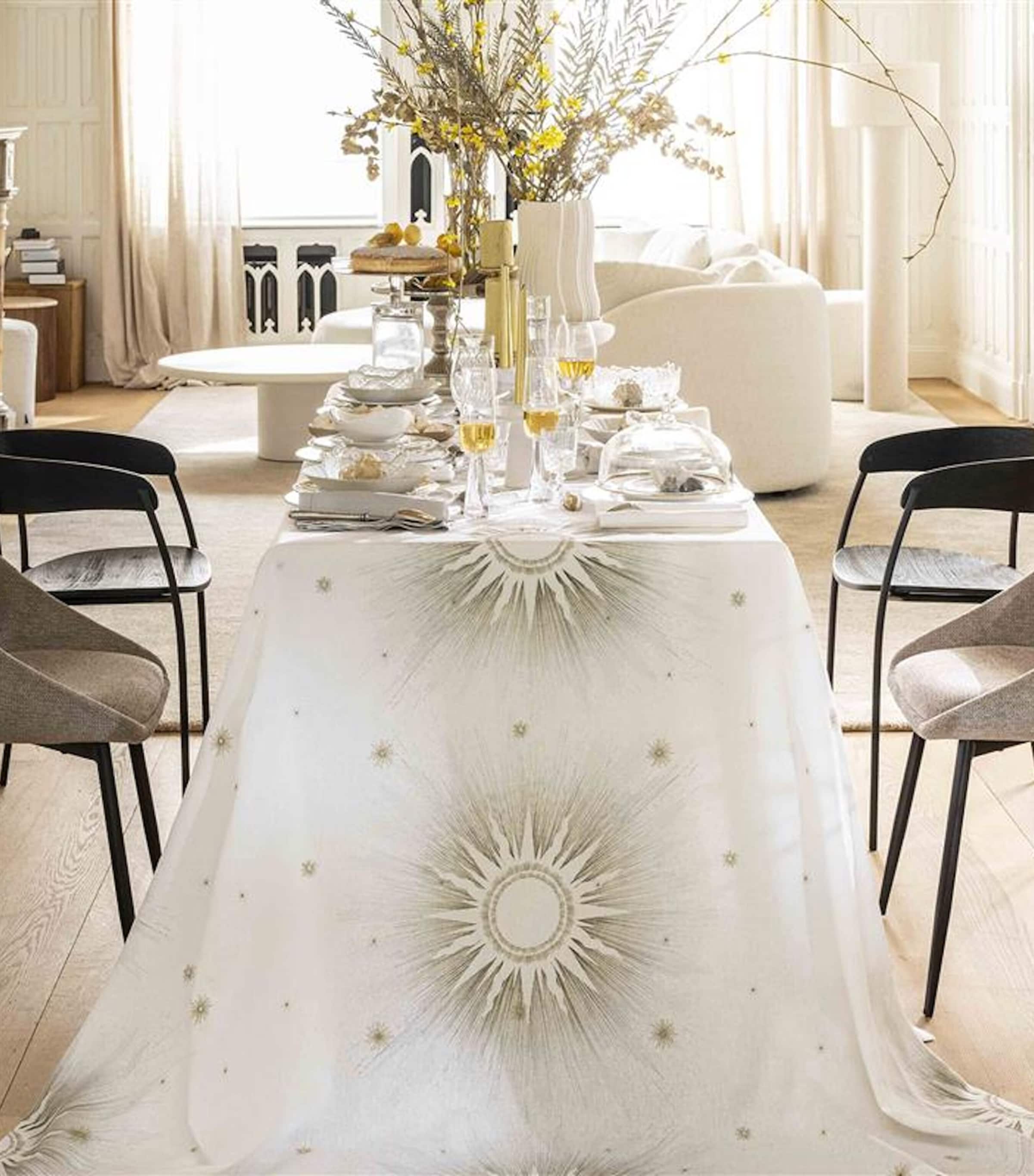 Linen Poussiere D'étoile Tablecloth (170cm x 320cm) WHITE GOLD Image 4